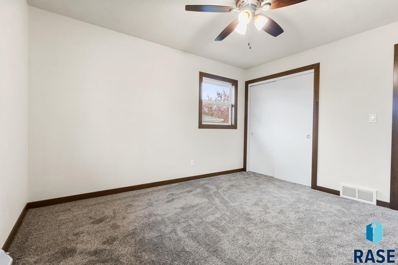 2700 S Lincoln Ave Avenue, Sioux Falls, New Jersey image 9