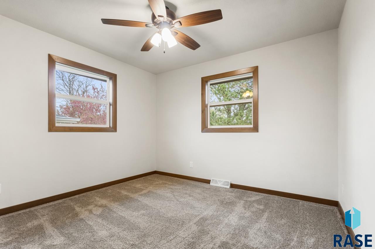 2700 S Lincoln Ave Avenue, Sioux Falls, New Jersey image 11