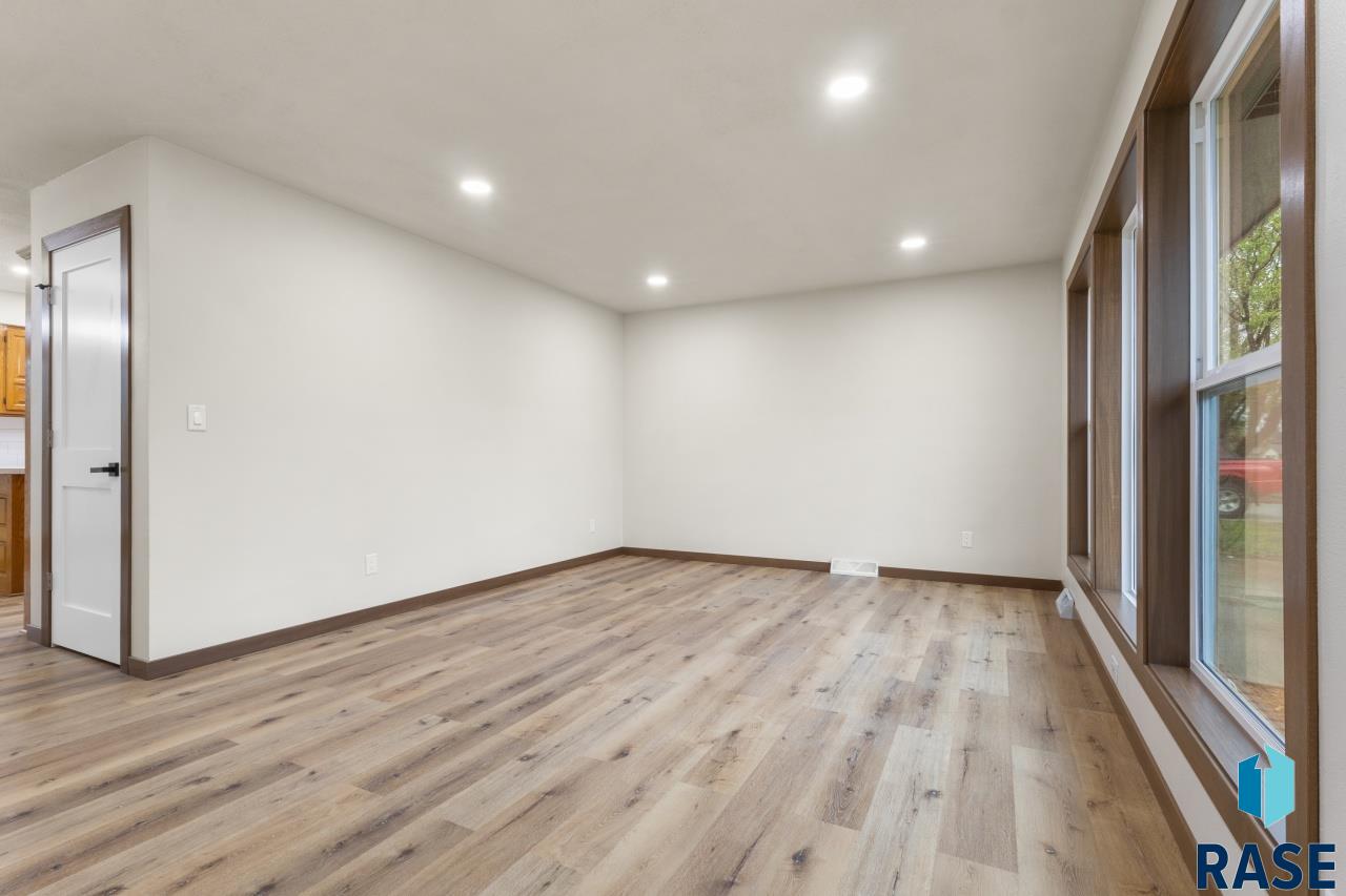 2700 S Lincoln Ave Avenue, Sioux Falls, New Jersey image 4