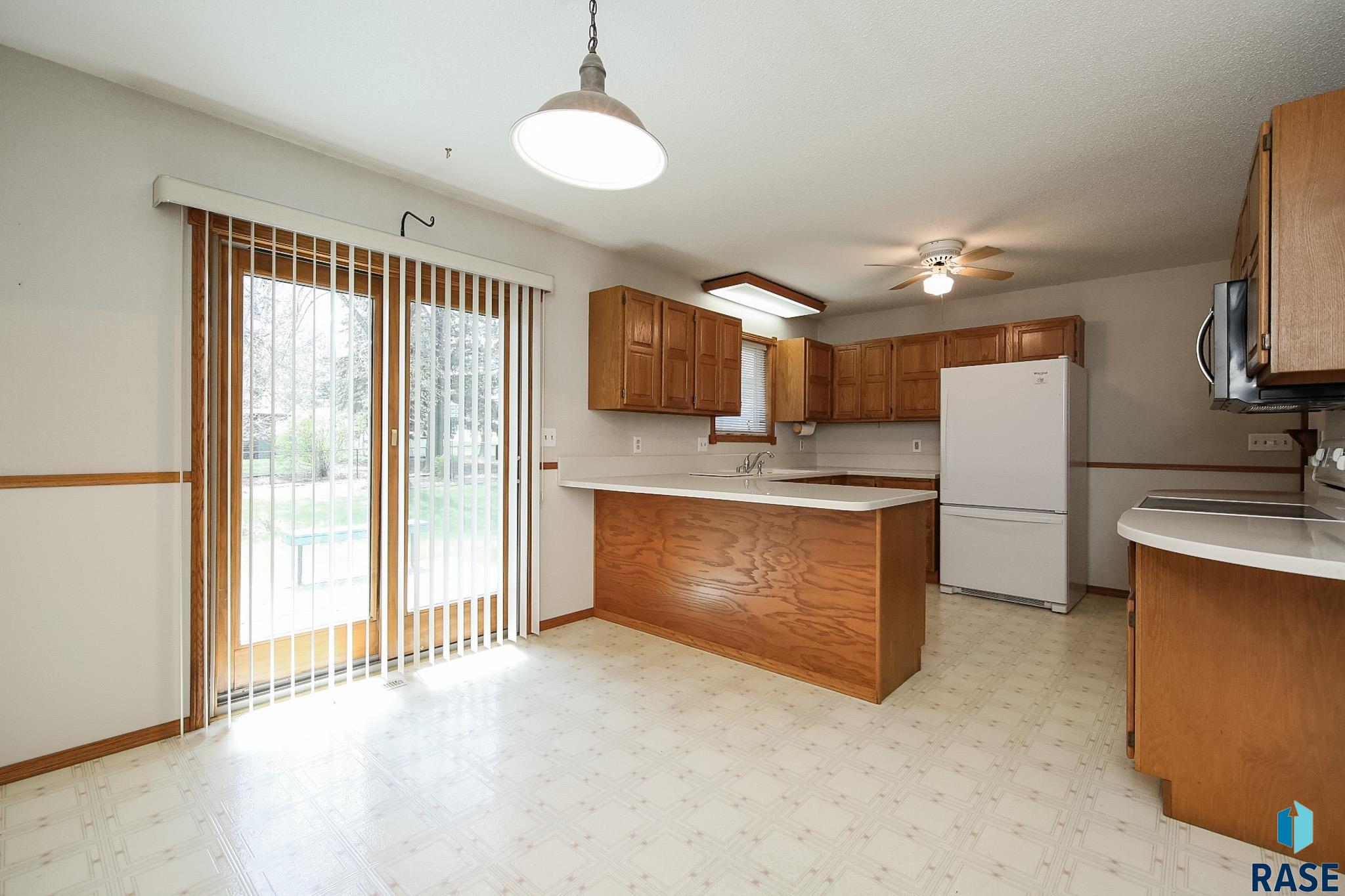 4301 E 19th St Street, Sioux Falls, New Jersey image 4
