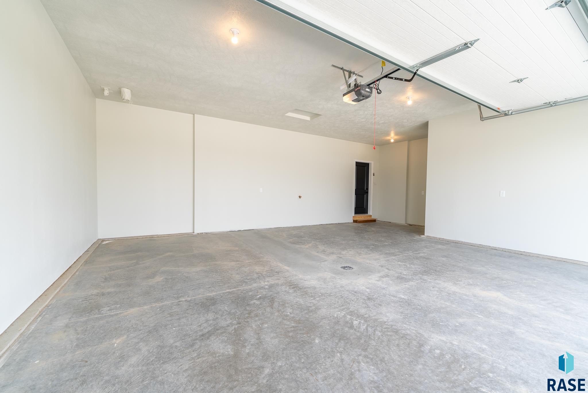 501 N Wildcat Dr Drive, Sioux Falls, New Jersey image 37