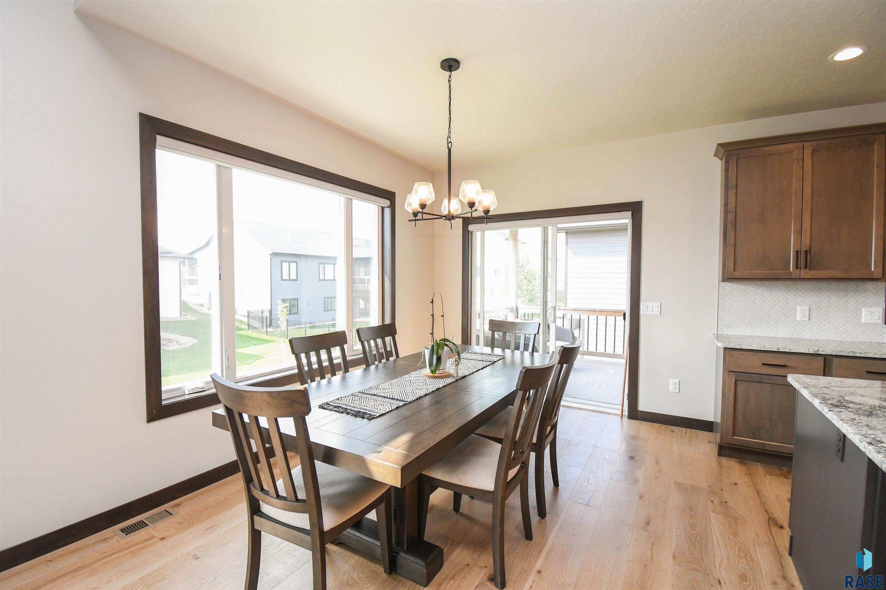 4204 N Interlachen Trl Trail, Sioux Falls, New Jersey image 3