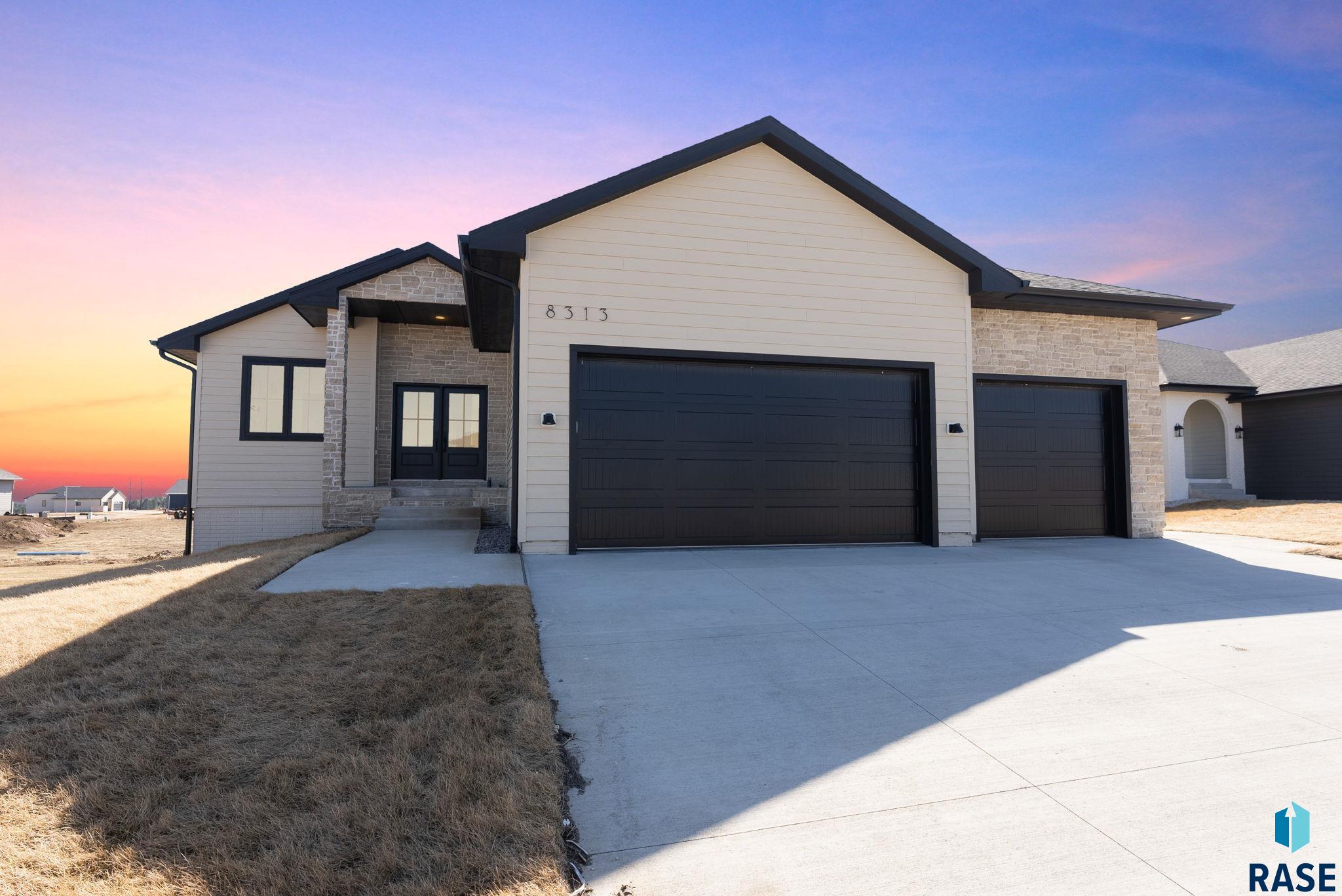 8313 E Sheridan Cir Circle, Sioux Falls, South Dakota image 1