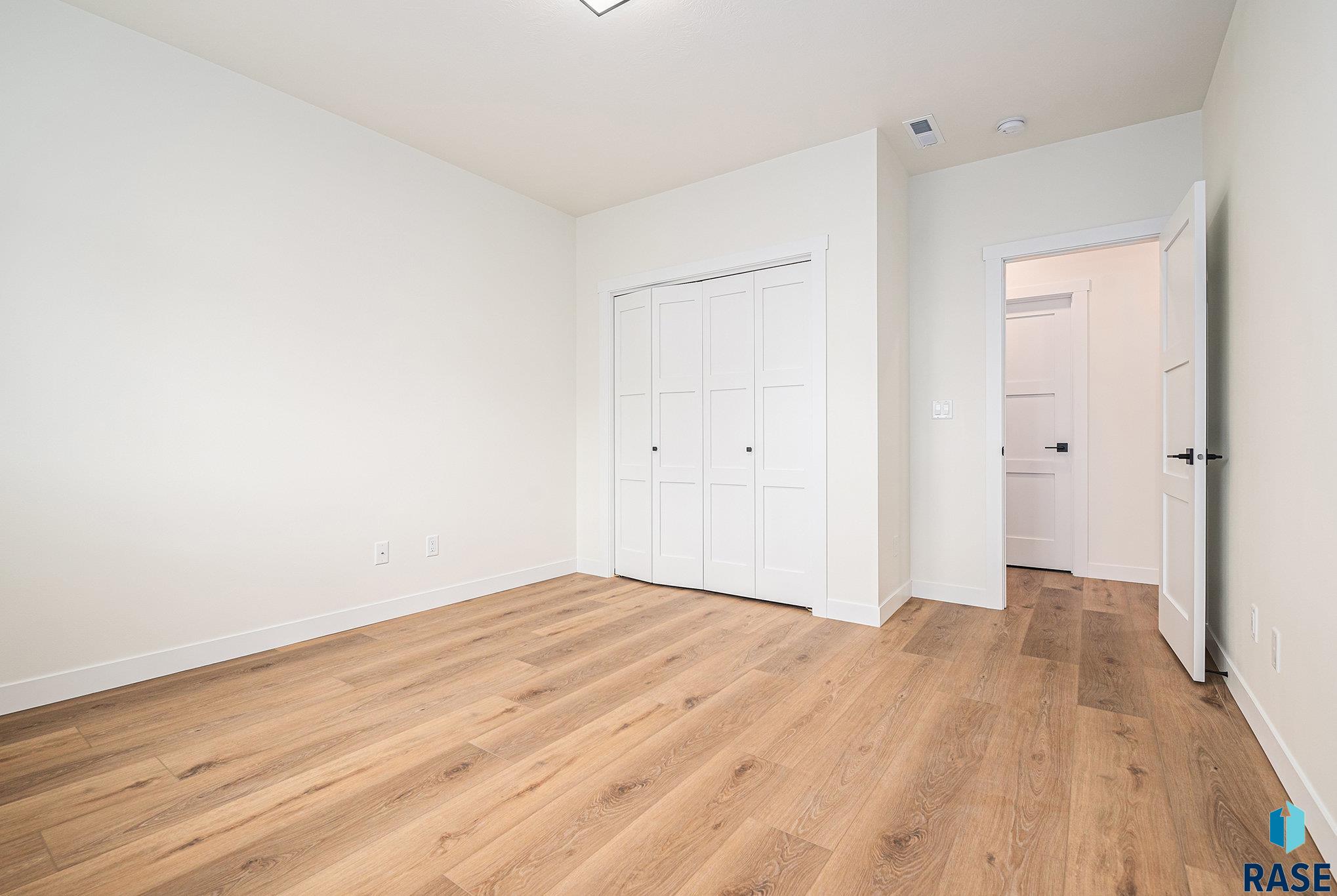 2900 S Faith Ave Avenue, Sioux Falls, New Jersey image 32
