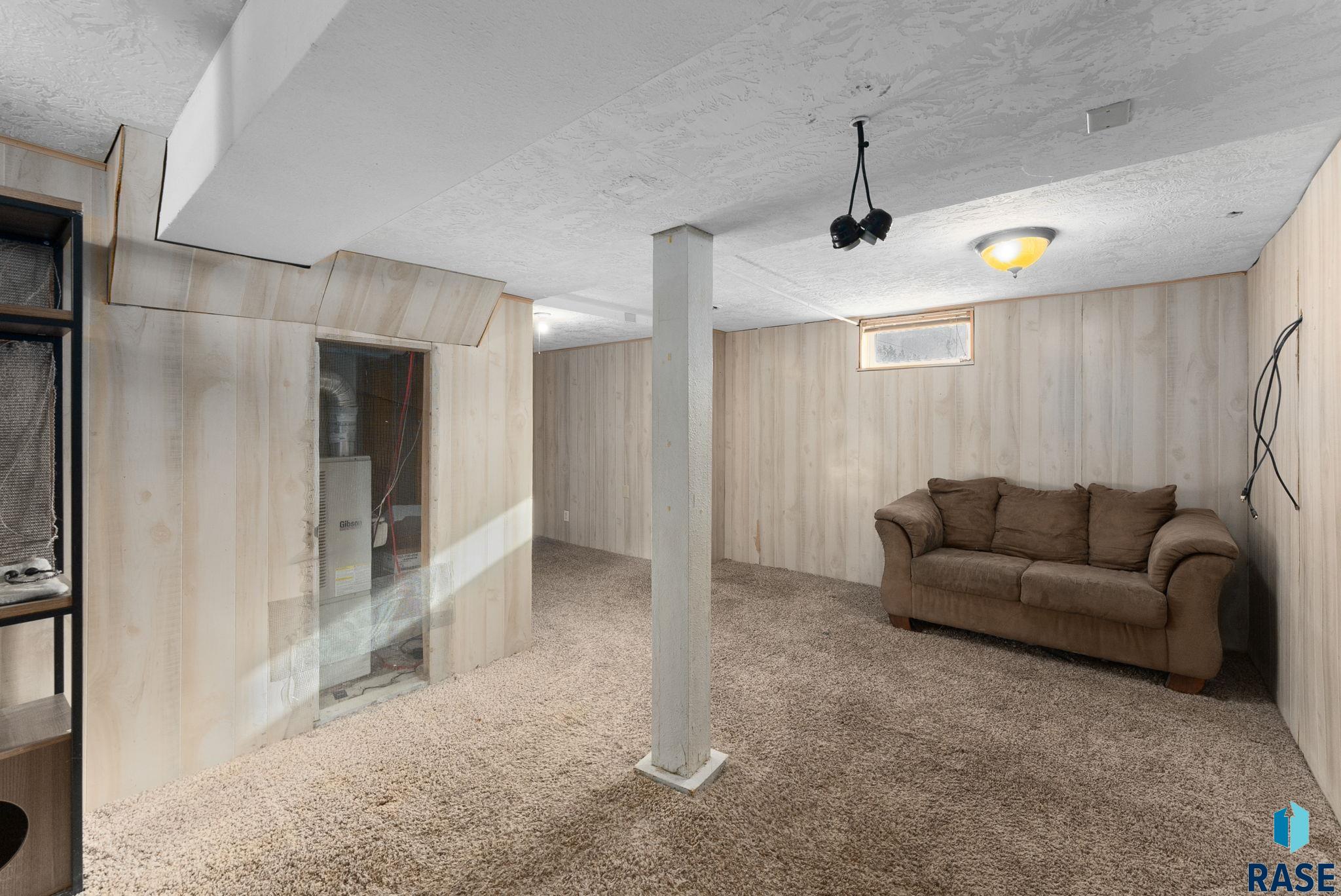 Sioux Falls, South Dakota 57104, United States, 3 Bedrooms Bedrooms, ,2 BathroomsBathrooms,Residential,Active,18485