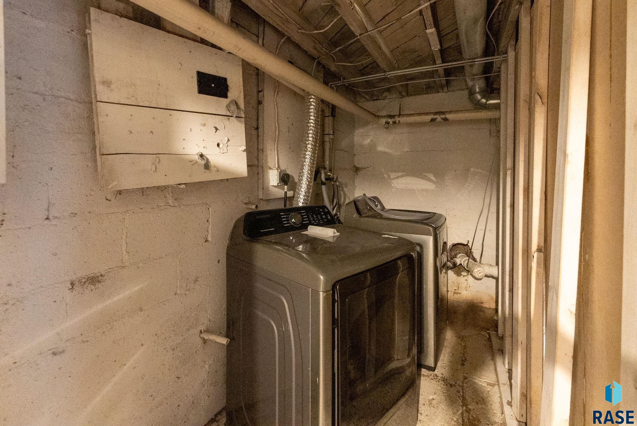 Sioux Falls, South Dakota 57104, United States, 3 Bedrooms Bedrooms, ,2 BathroomsBathrooms,Residential,Active,18485