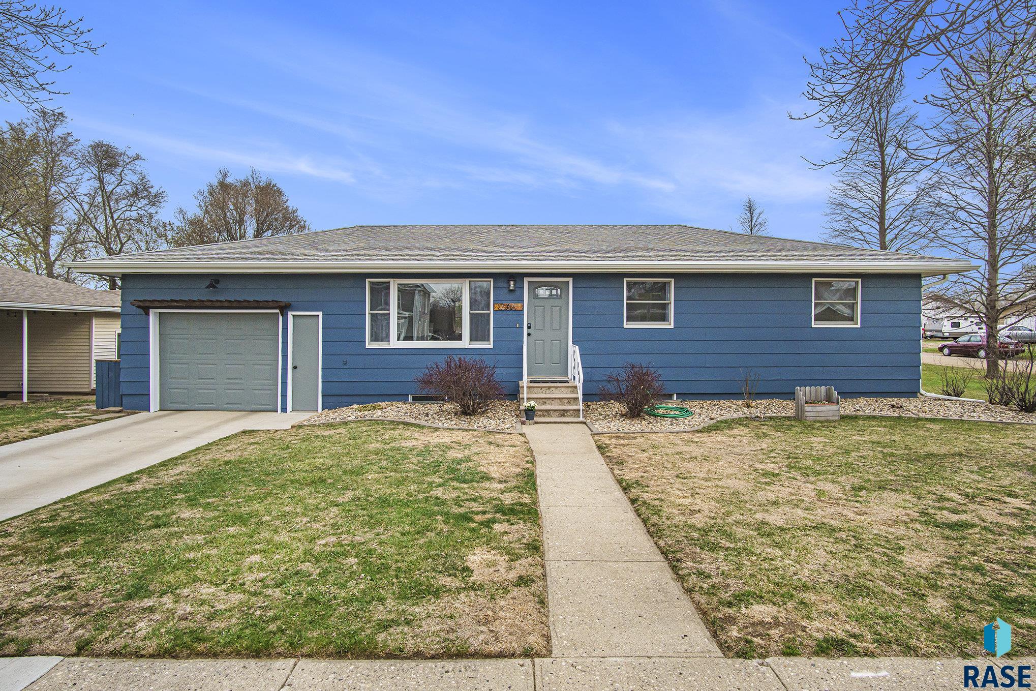 636 SE 4th St Street, Madison, New Jersey image 2