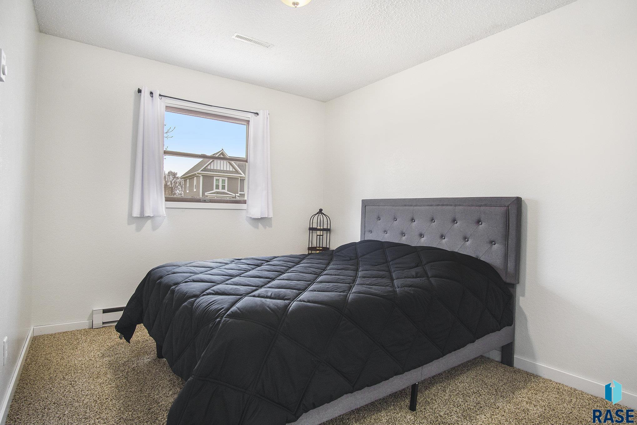 636 SE 4th St Street, Madison, New Jersey image 9