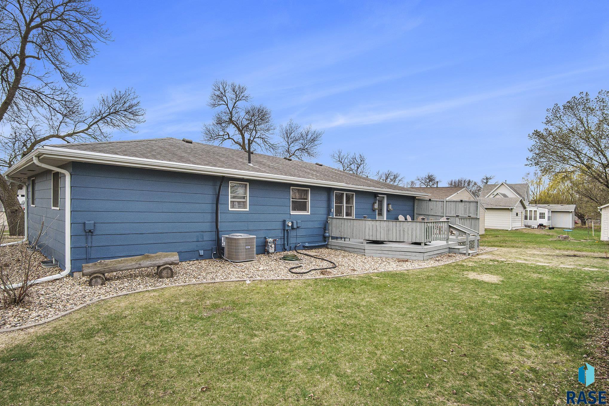 636 SE 4th St Street, Madison, New Jersey image 27
