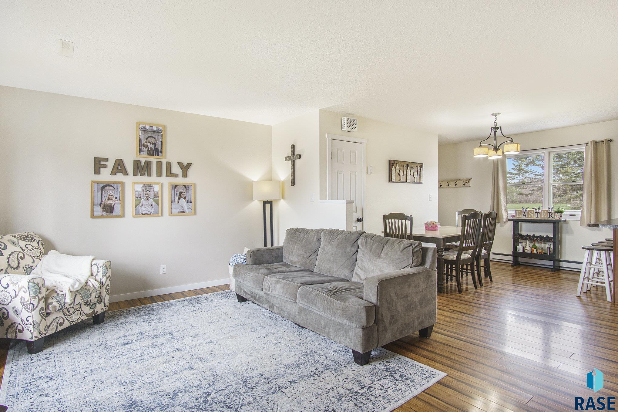 636 SE 4th St Street, Madison, New Jersey image 3