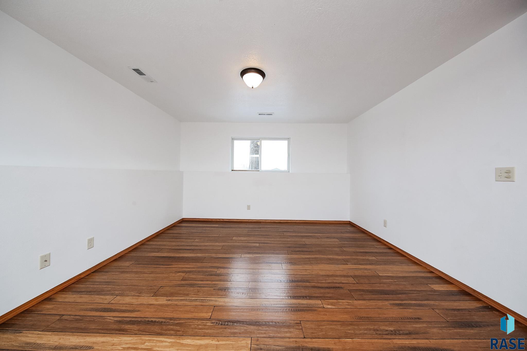 3901 N Briggs Cir Circle, Sioux Falls, South Dakota image 23