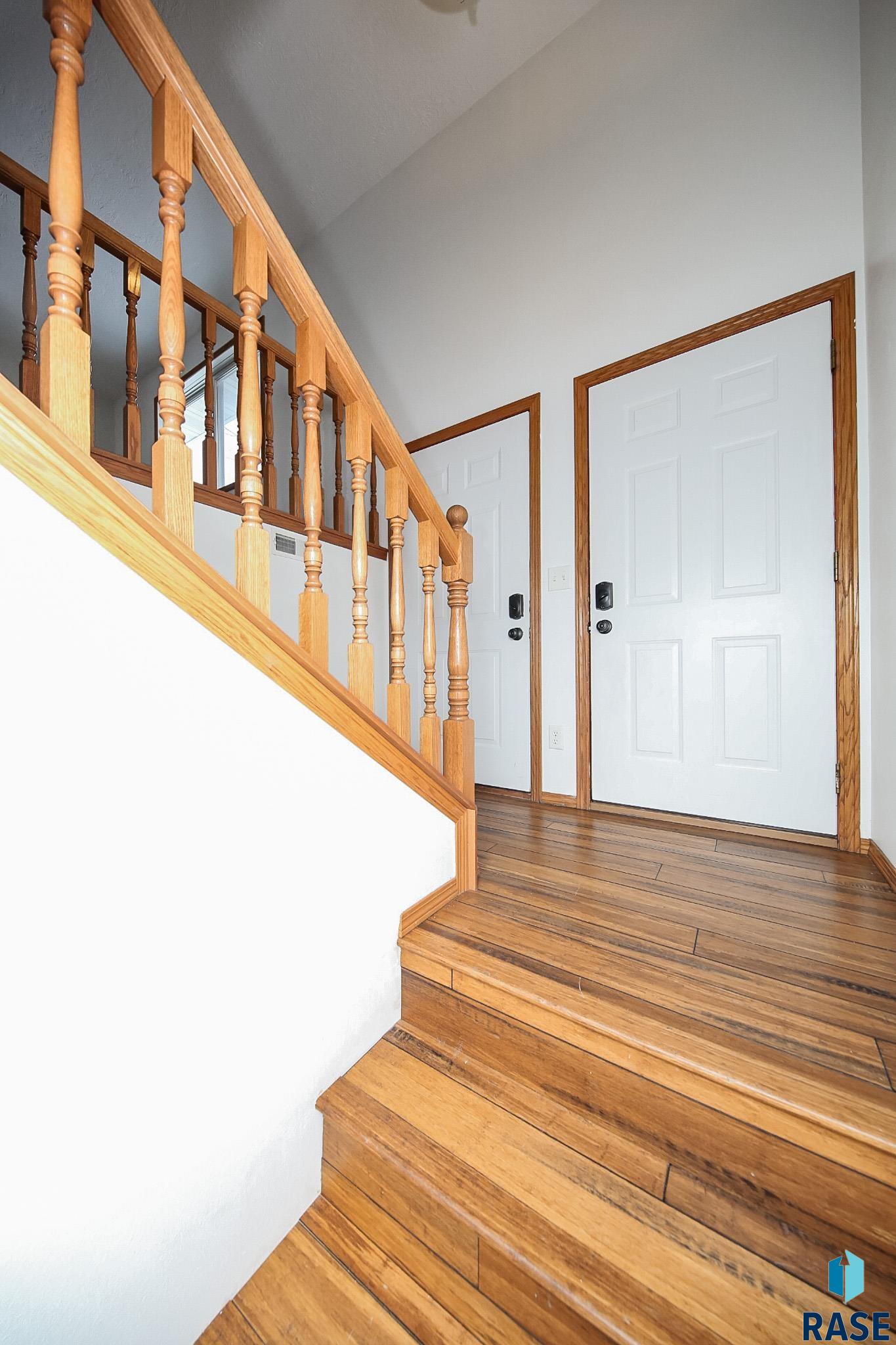 3901 N Briggs Cir Circle, Sioux Falls, South Dakota image 2