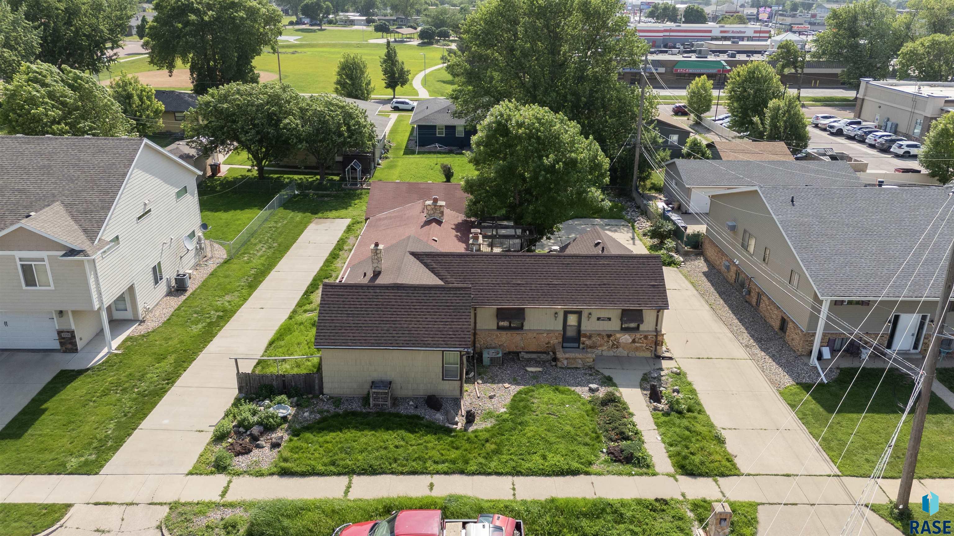 3208 S Elmwood Ave Avenue, Sioux Falls, South Dakota image 3