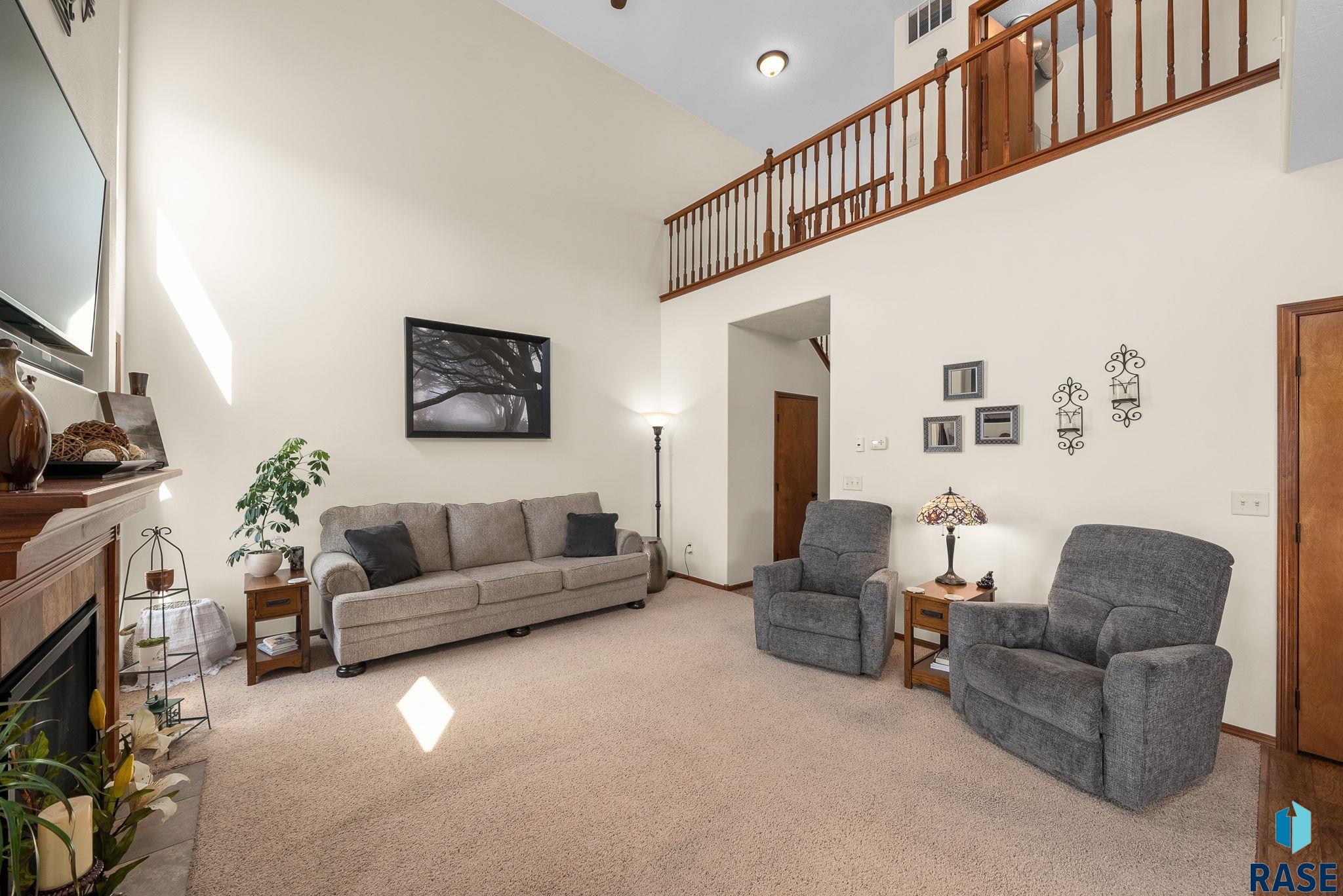 2711 E Buckingham St Street, Sioux Falls, South Dakota image 4