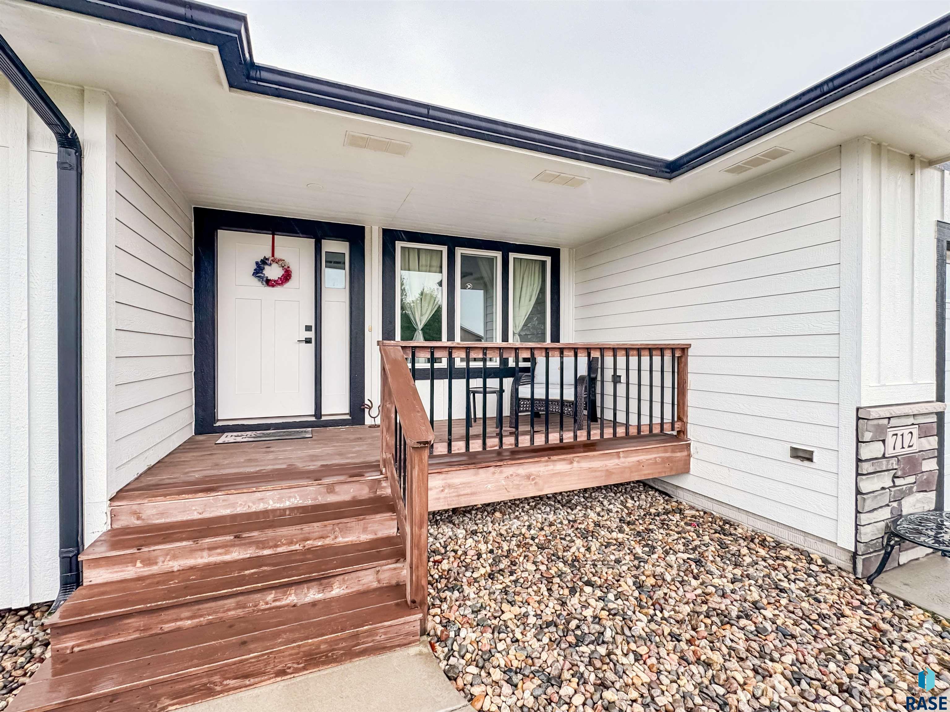 712 Trojan Ave Avenue, Hartford, South Dakota image 2