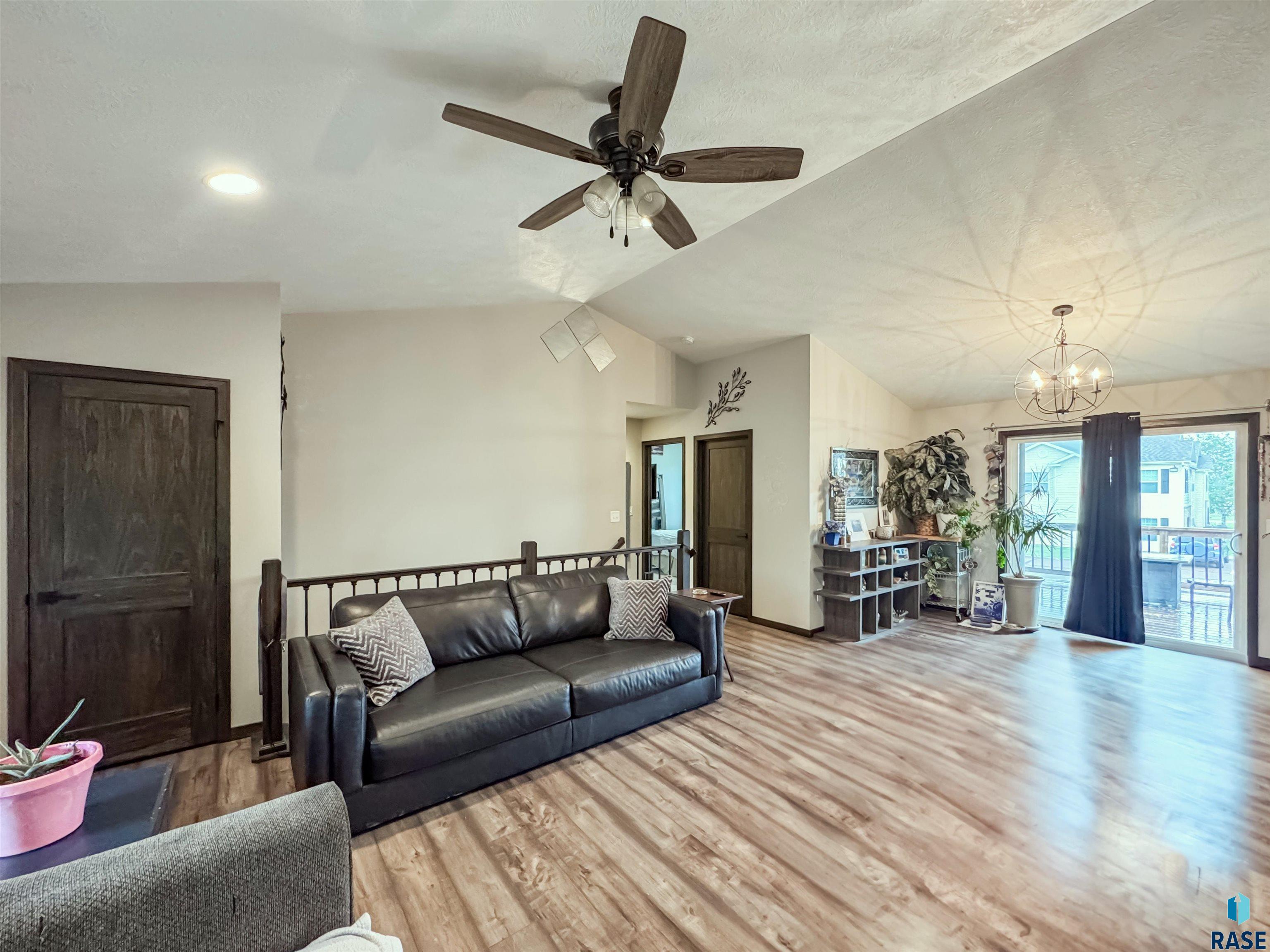 712 Trojan Ave Avenue, Hartford, South Dakota image 5