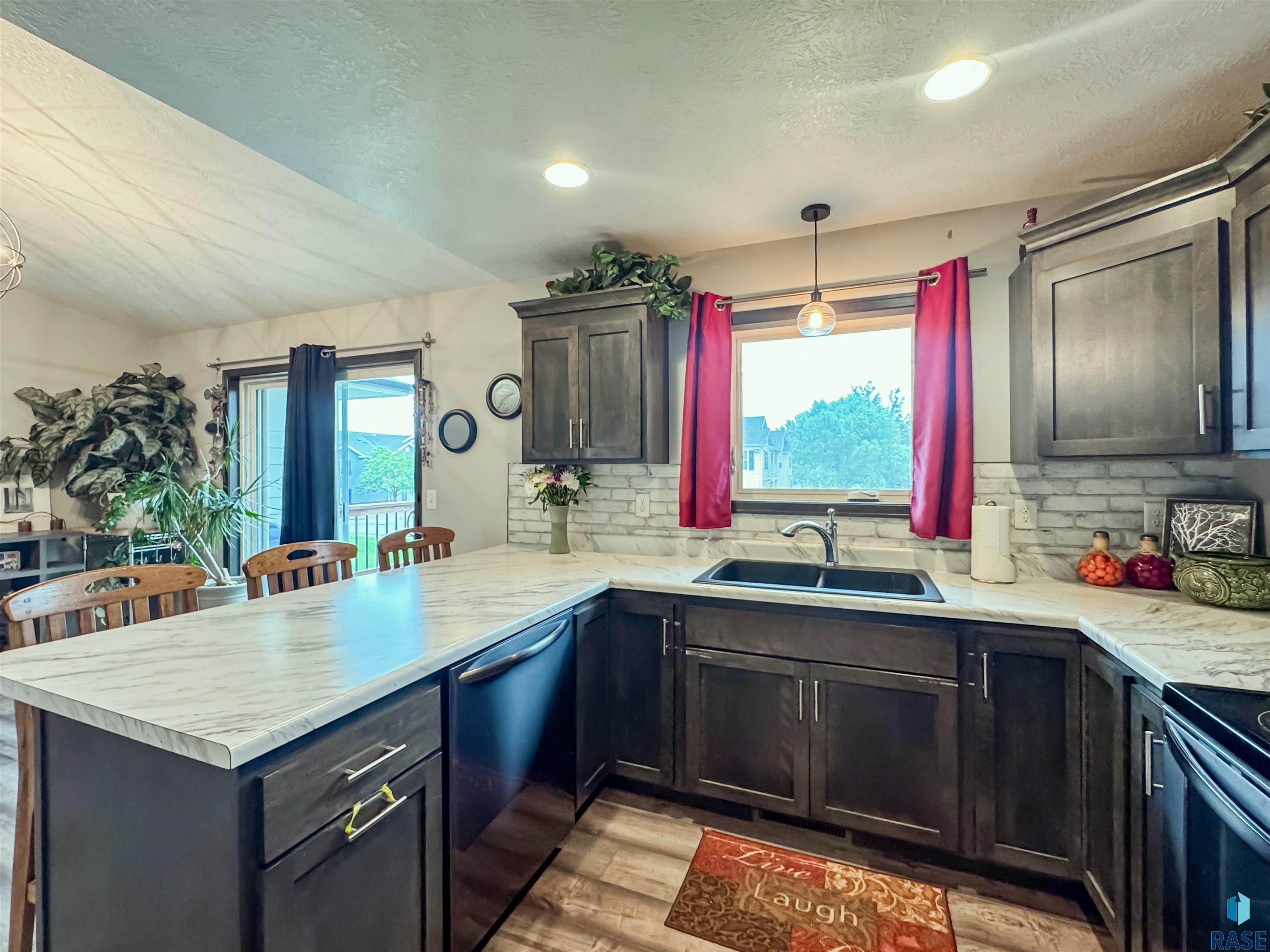 712 Trojan Ave Avenue, Hartford, South Dakota image 10