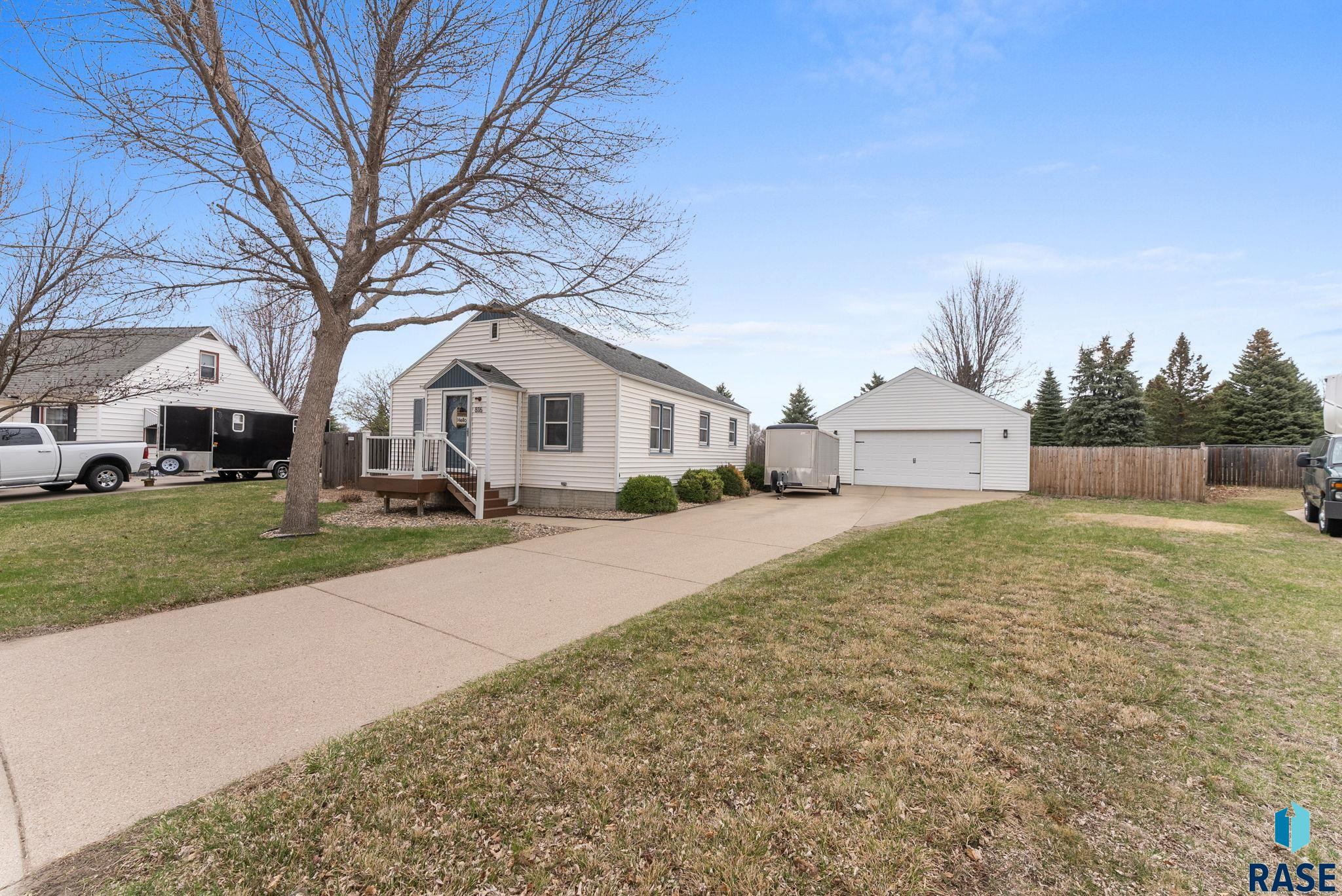 816 E Presentation St Street, Sioux Falls, South Dakota image 2