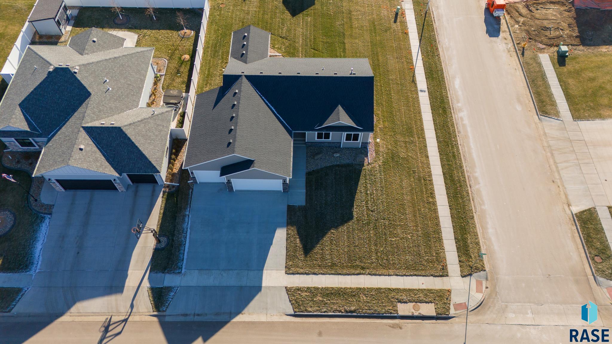 Sioux Falls, South Dakota 57108, United States, 3 Bedrooms Bedrooms, ,3 BathroomsBathrooms,Residential,Active,156532