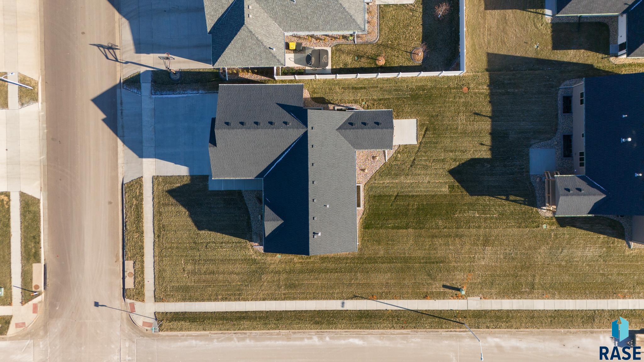 Sioux Falls, South Dakota 57108, United States, 3 Bedrooms Bedrooms, ,3 BathroomsBathrooms,Residential,Active,156532