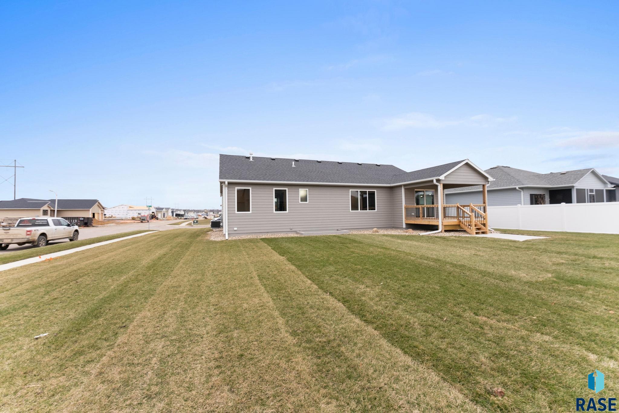 Sioux Falls, South Dakota 57108, United States, 3 Bedrooms Bedrooms, ,3 BathroomsBathrooms,Residential,Active,156532