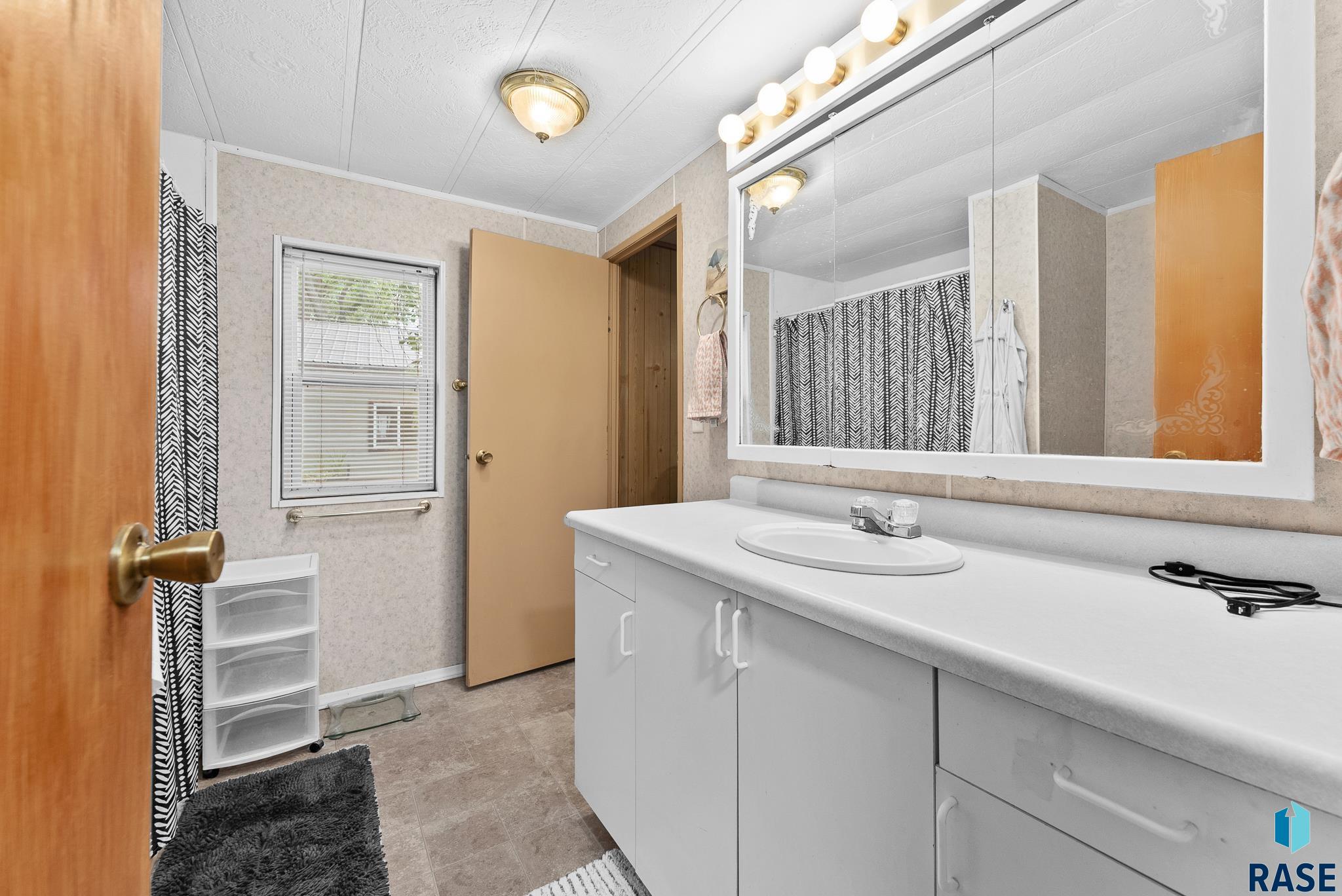 6519 Hares Dr Drive, Wentworth, South Dakota image 26