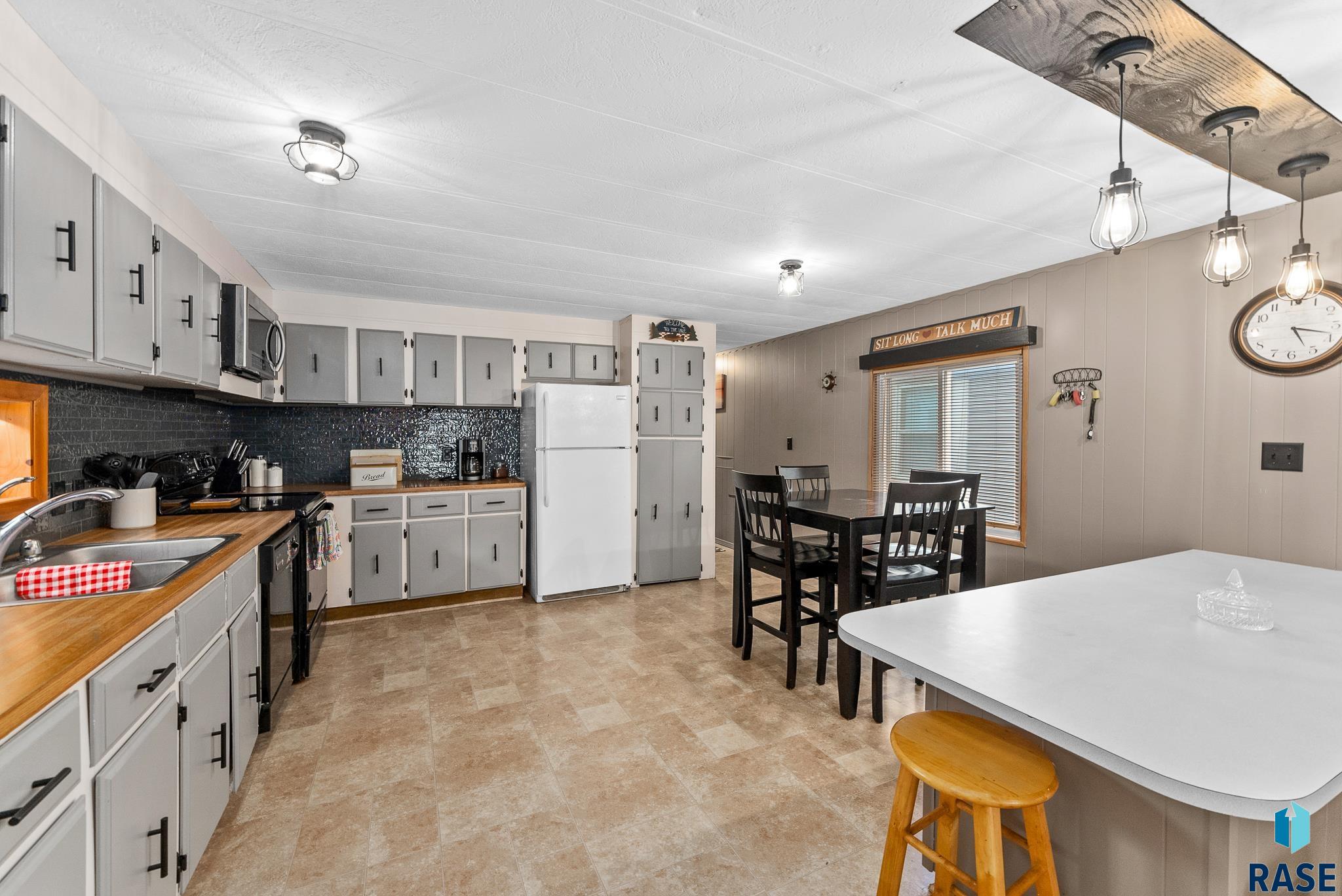 6519 Hares Dr Drive, Wentworth, South Dakota image 19