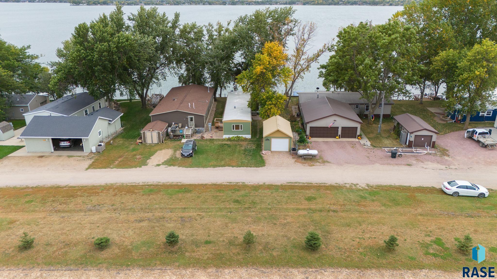 6519 Hares Dr Drive, Wentworth, South Dakota image 3