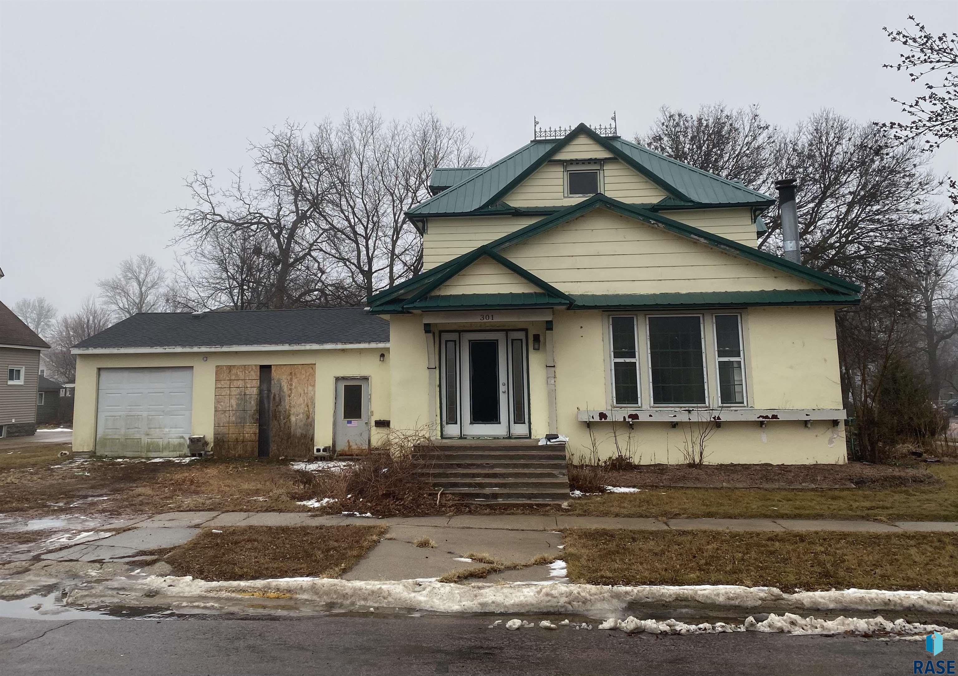 301 E 2nd Ave Avenue, Flandreau, South Dakota image 1