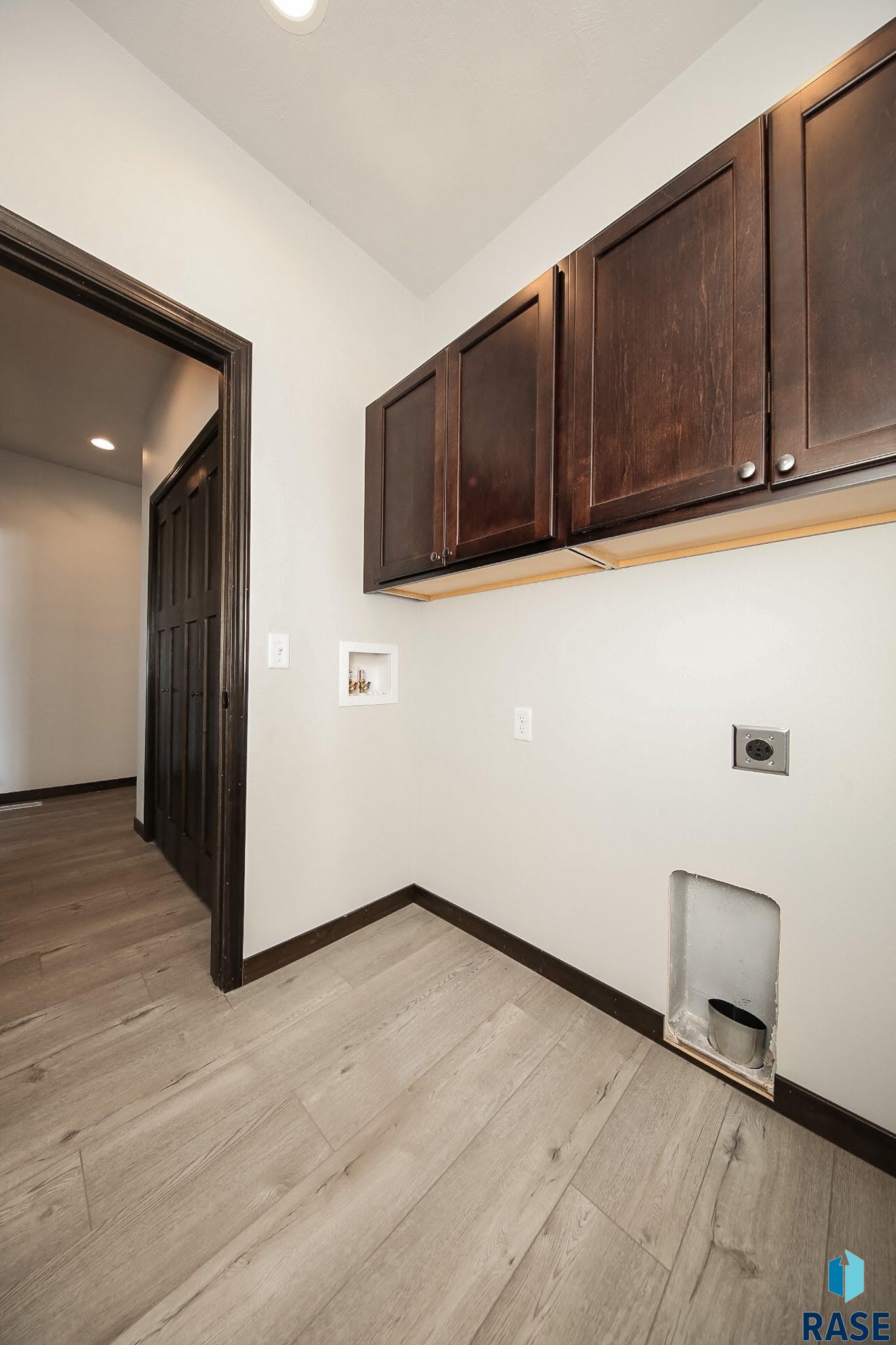 415 N Elm St Street, Lennox, South Dakota image 18