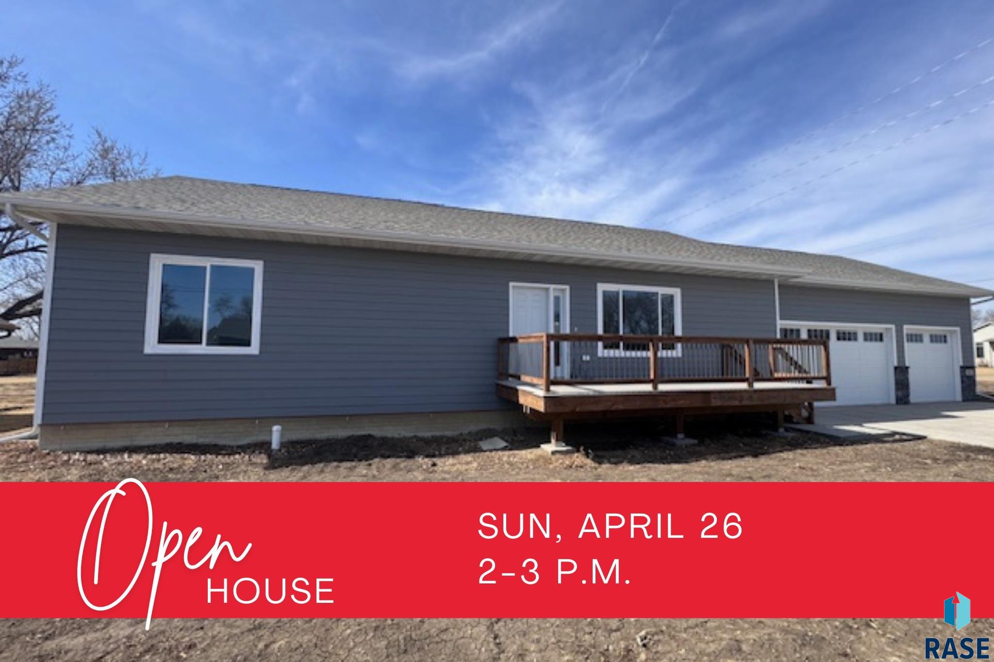 415 N Elm St Street, Lennox, South Dakota image 1
