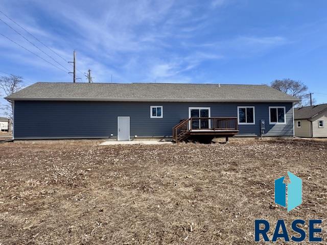 415 N Elm St Street, Lennox, South Dakota image 20