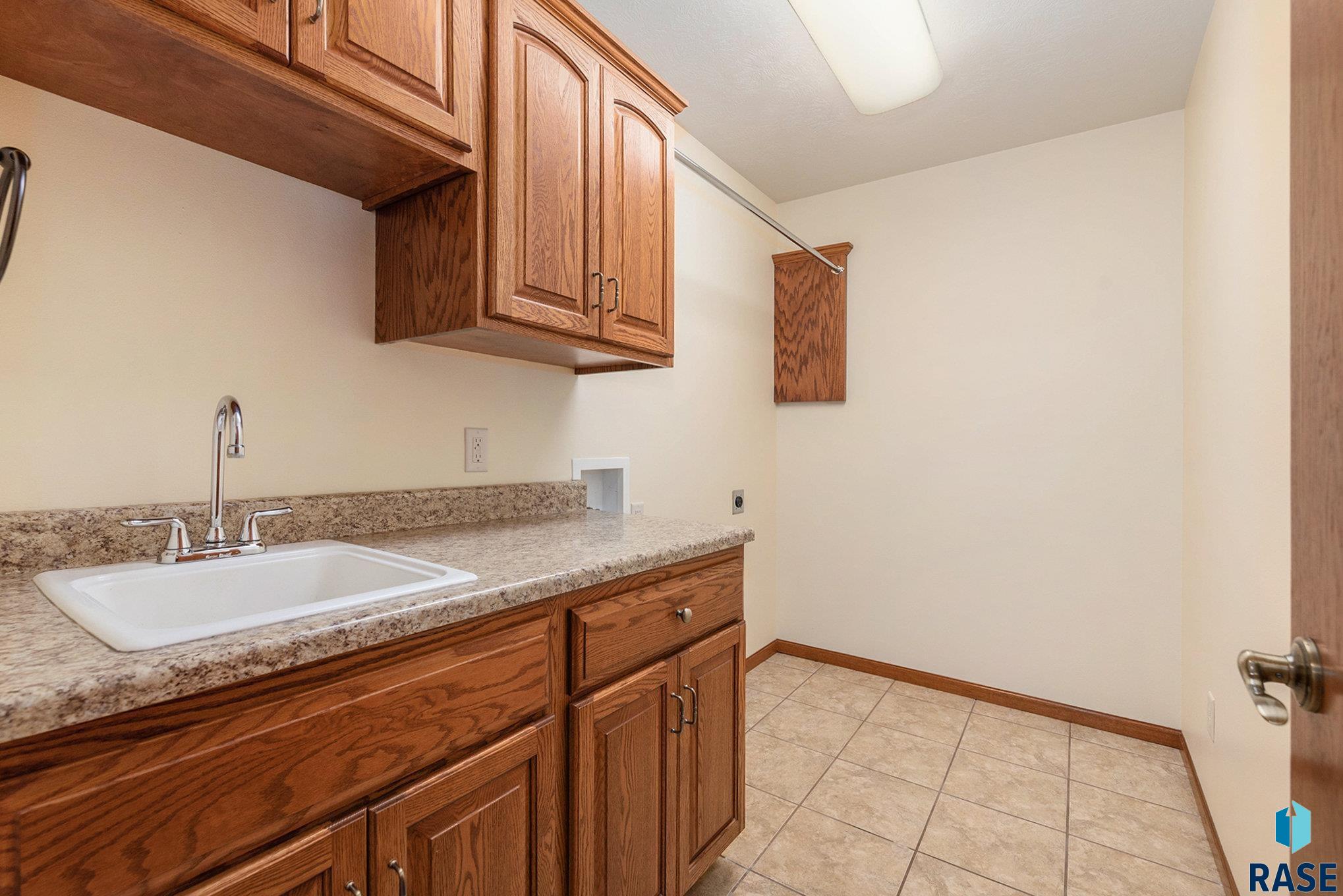 2013 S Wheatland Ct Court, Sioux Falls, South Dakota image 8