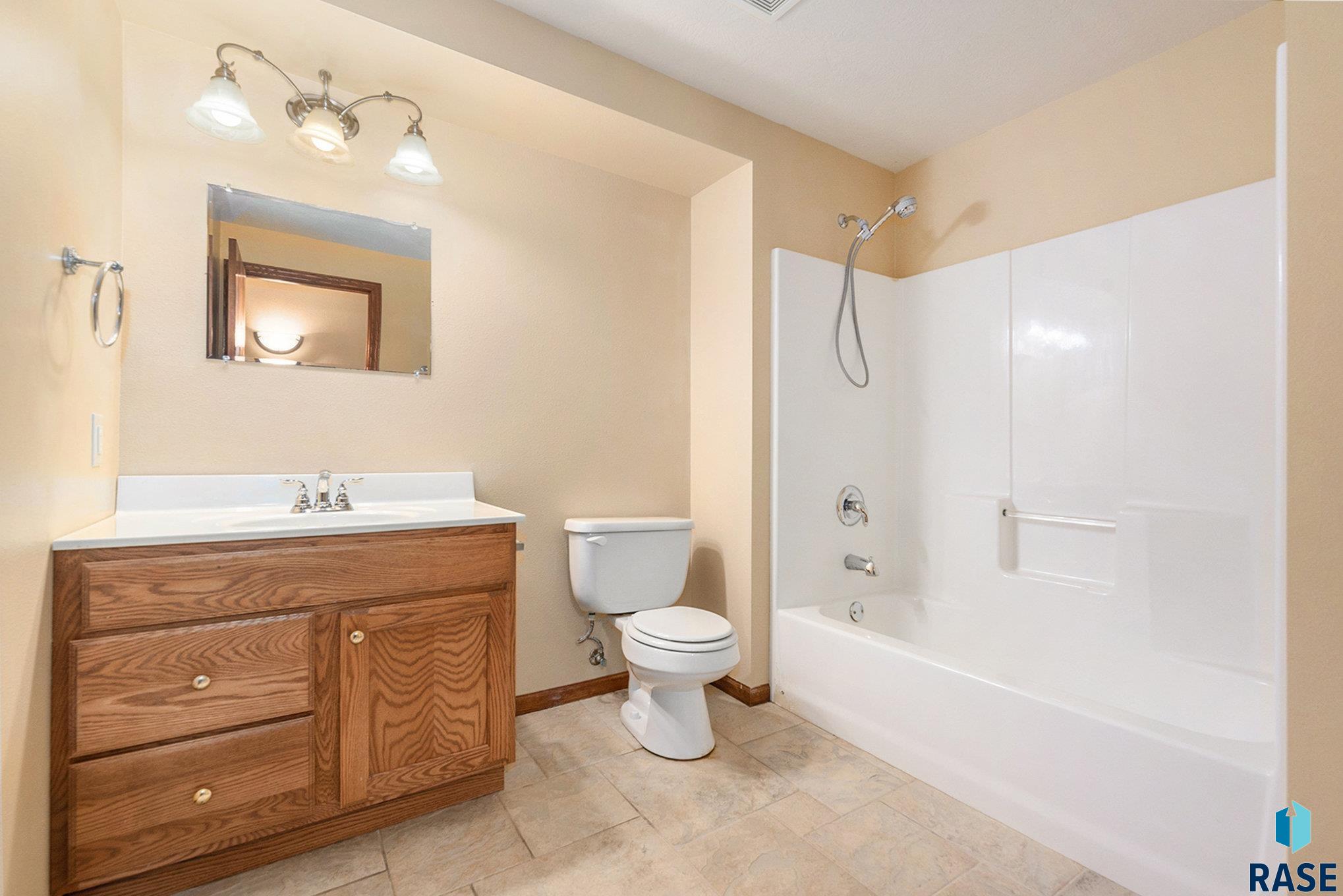 2013 S Wheatland Ct Court, Sioux Falls, South Dakota image 16