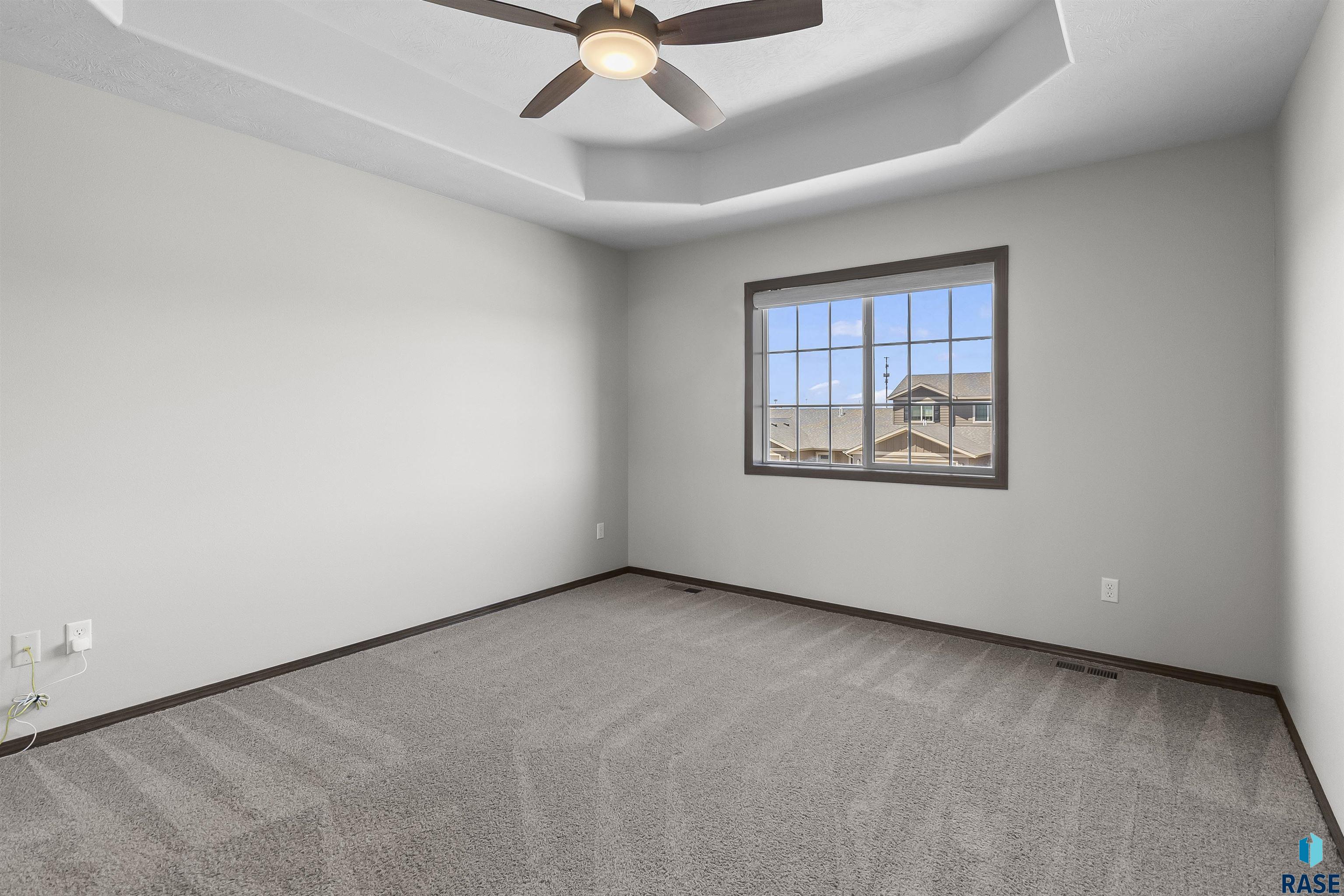 2541 E Meadowside Pl Place, Sioux Falls, New Jersey image 14