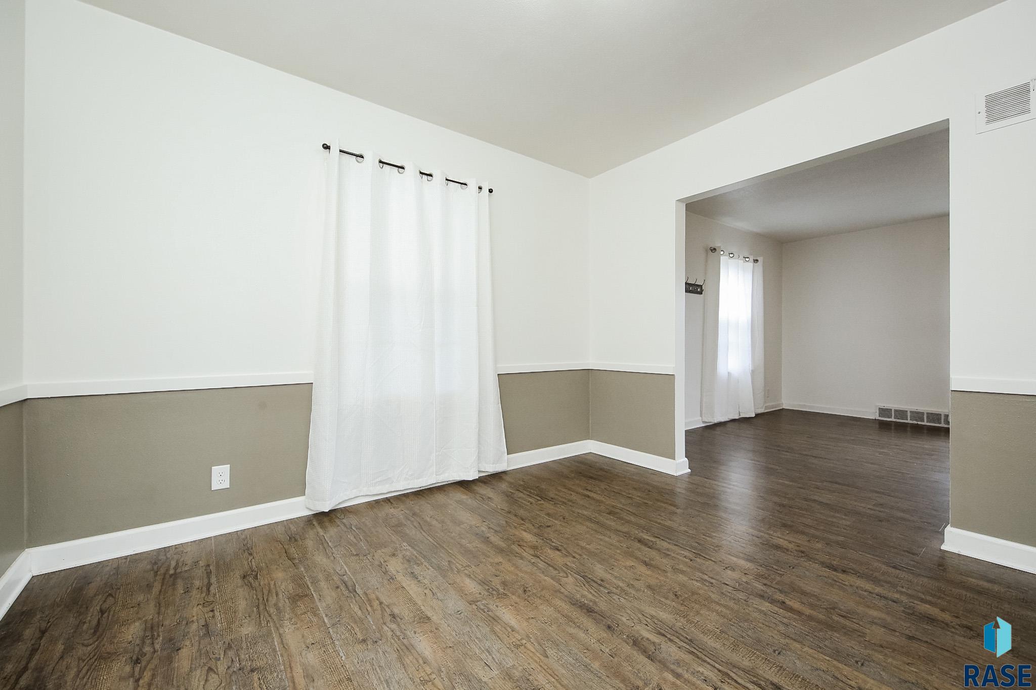 101 W 27th St Street, Sioux Falls, New Jersey image 9