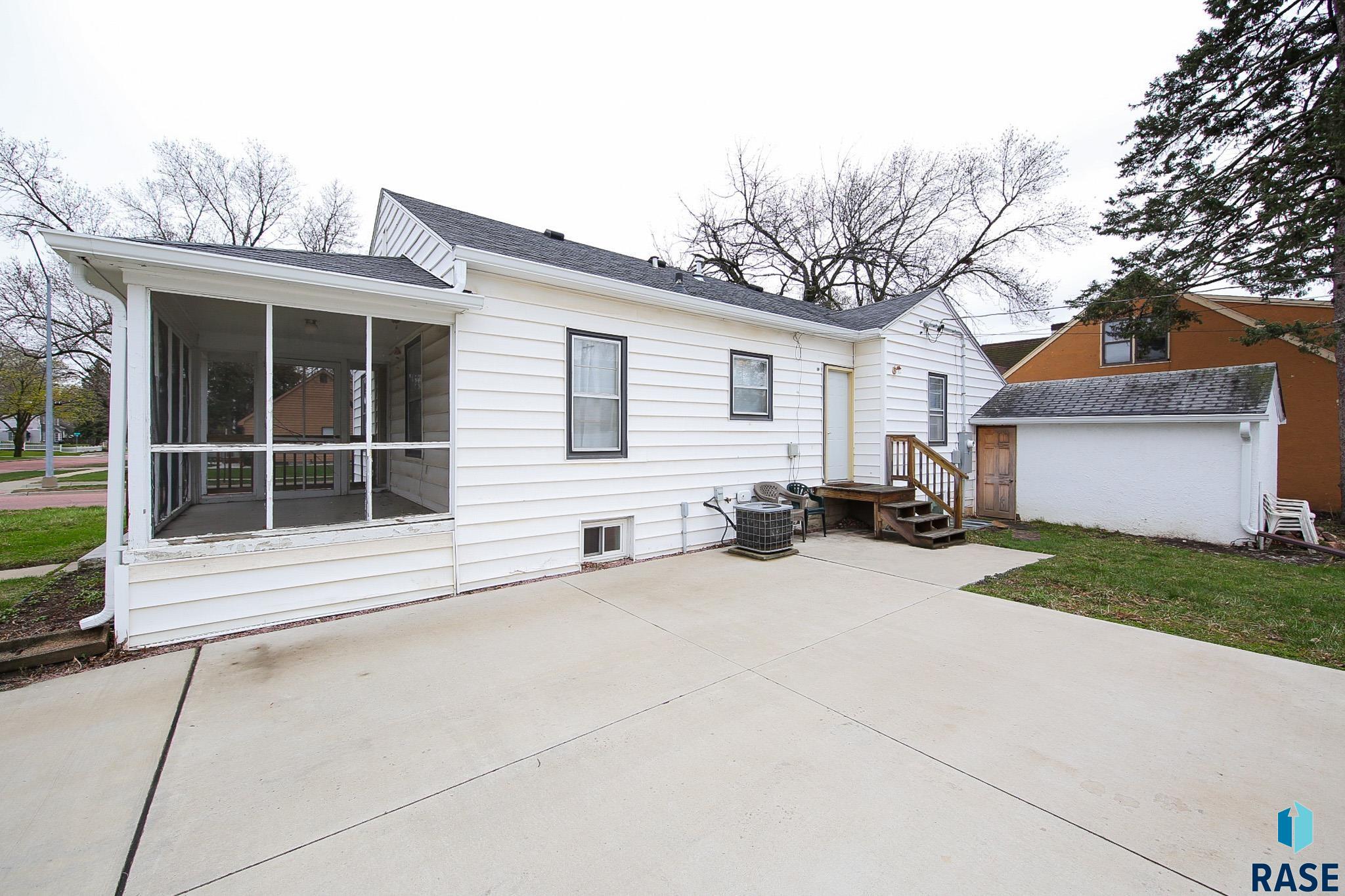 101 W 27th St Street, Sioux Falls, New Jersey image 33