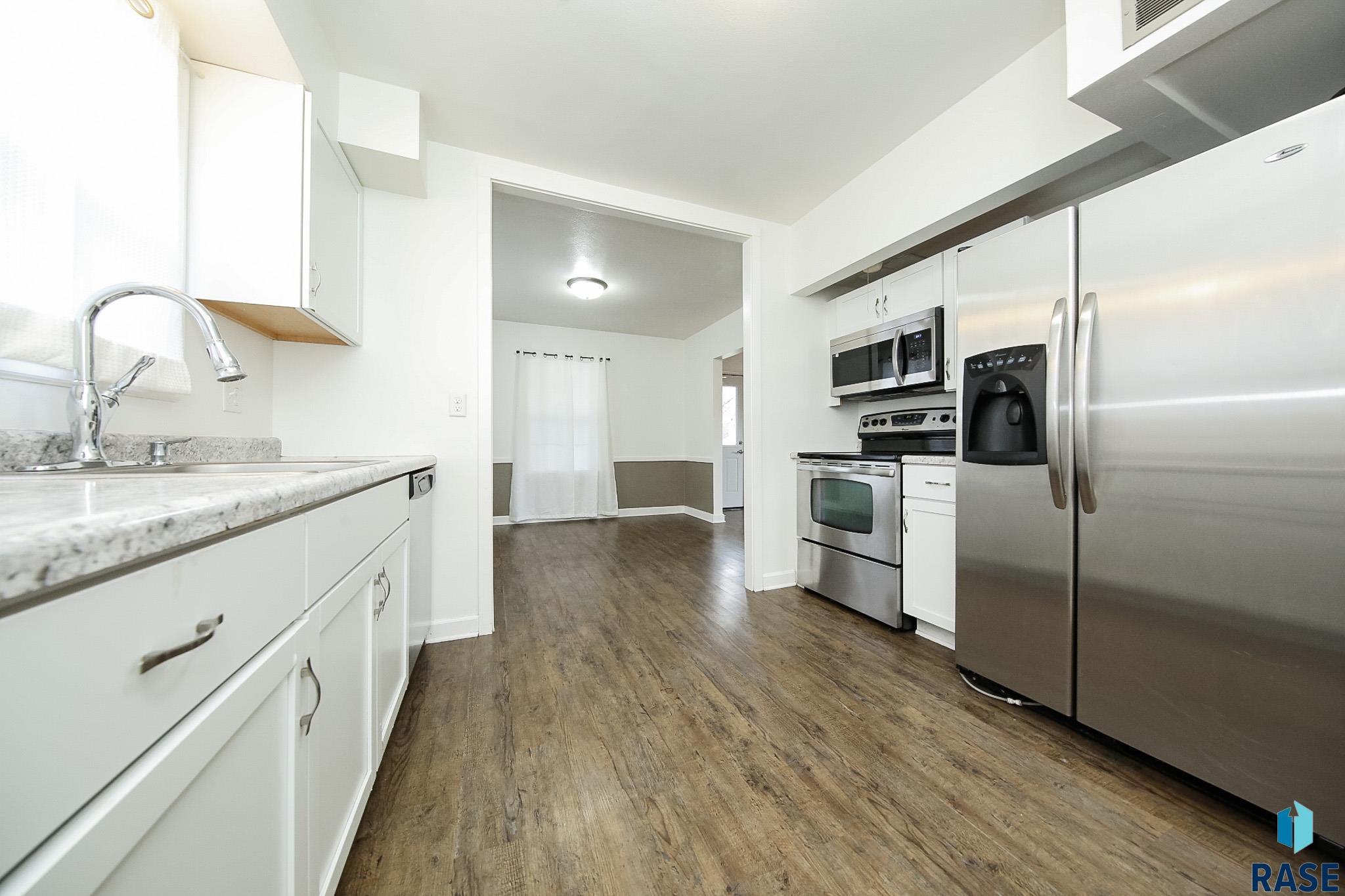 101 W 27th St Street, Sioux Falls, New Jersey image 14