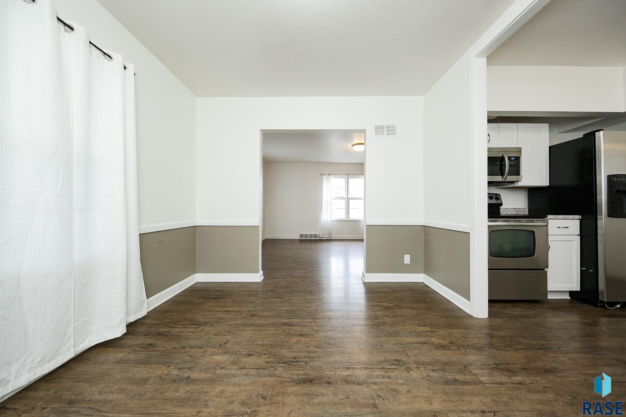 101 W 27th St Street, Sioux Falls, New Jersey image 10