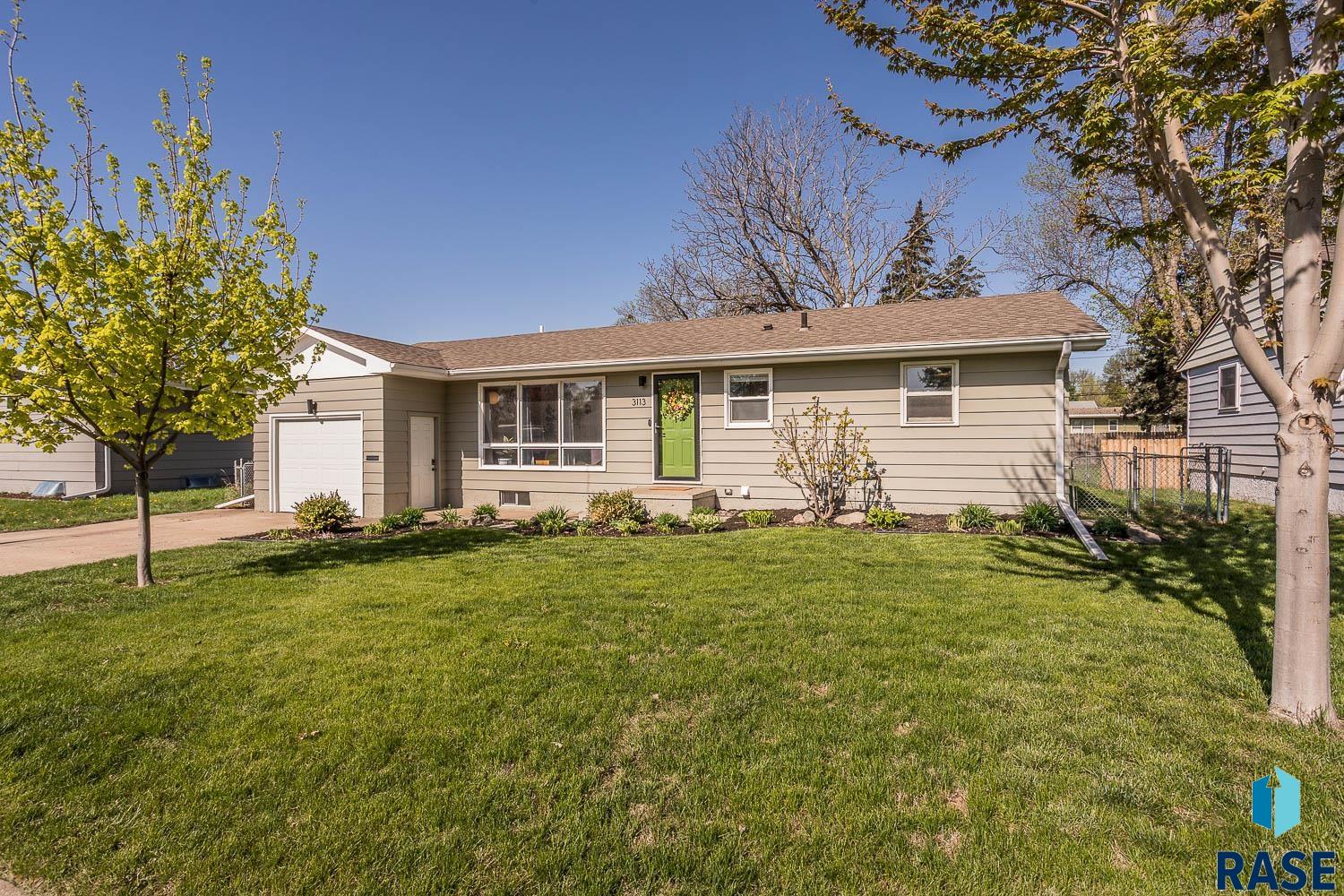 3113 S Jefferson Ave Avenue #RESIDENCE 205, Sioux Falls, New Jersey image 2