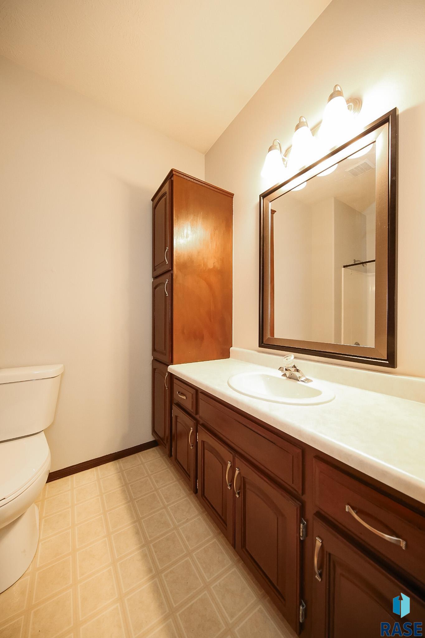 2008 S Hillview Rd Road, Sioux Falls, New Jersey image 17