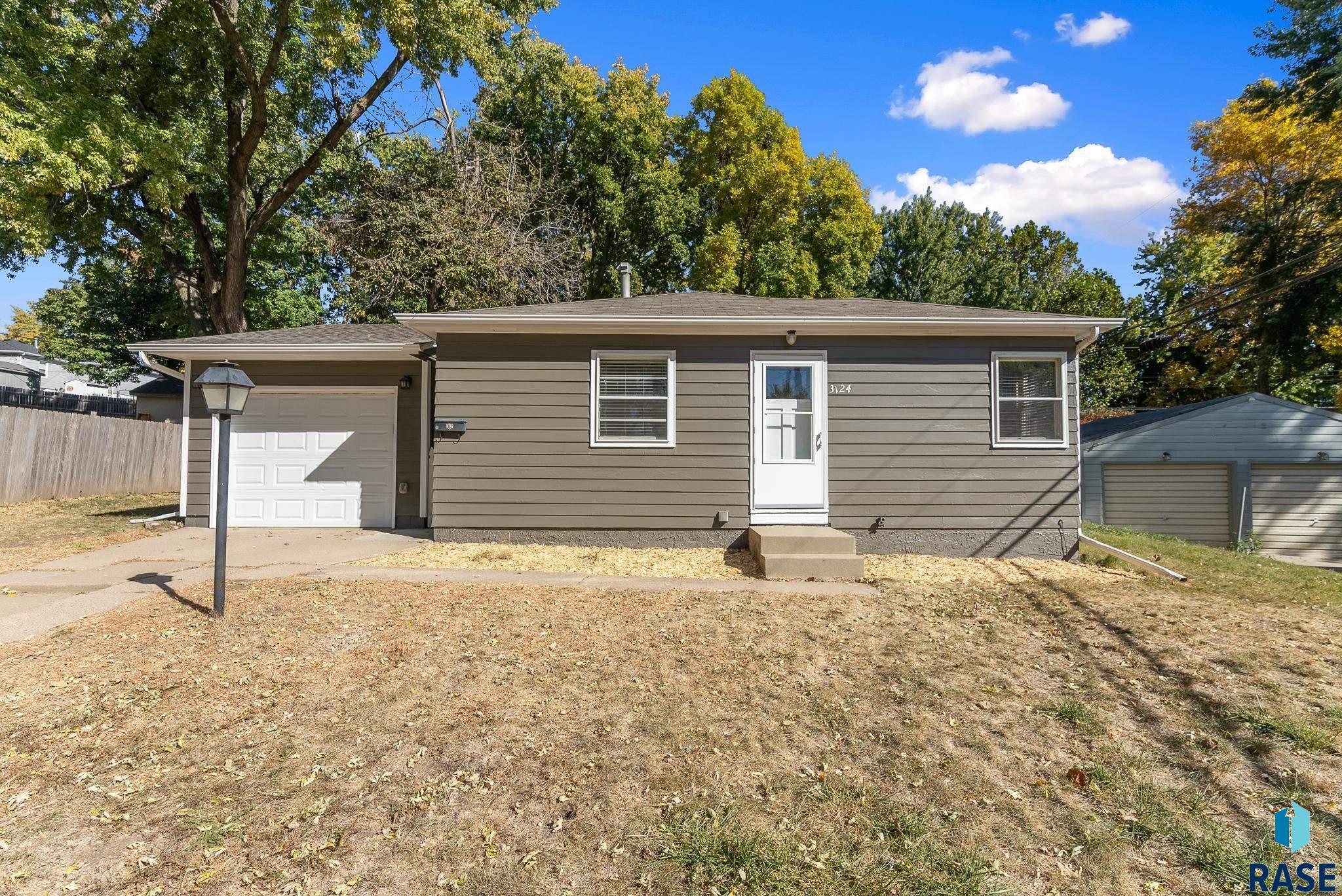 3124 E Claudette Dr Drive, Sioux Falls, South Dakota image 1