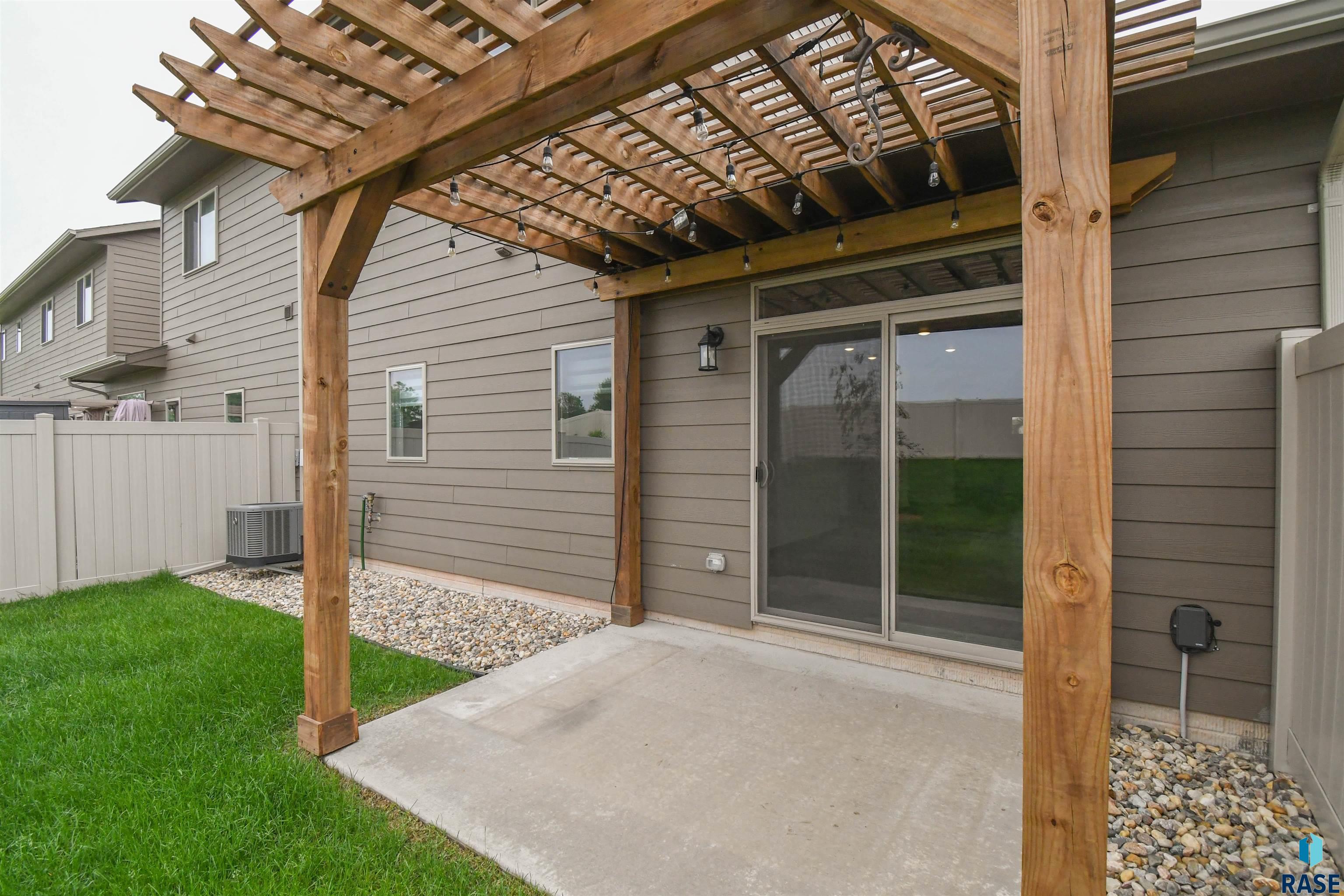 2568 E Meadowside Pl Place, Sioux Falls, New Jersey image 37