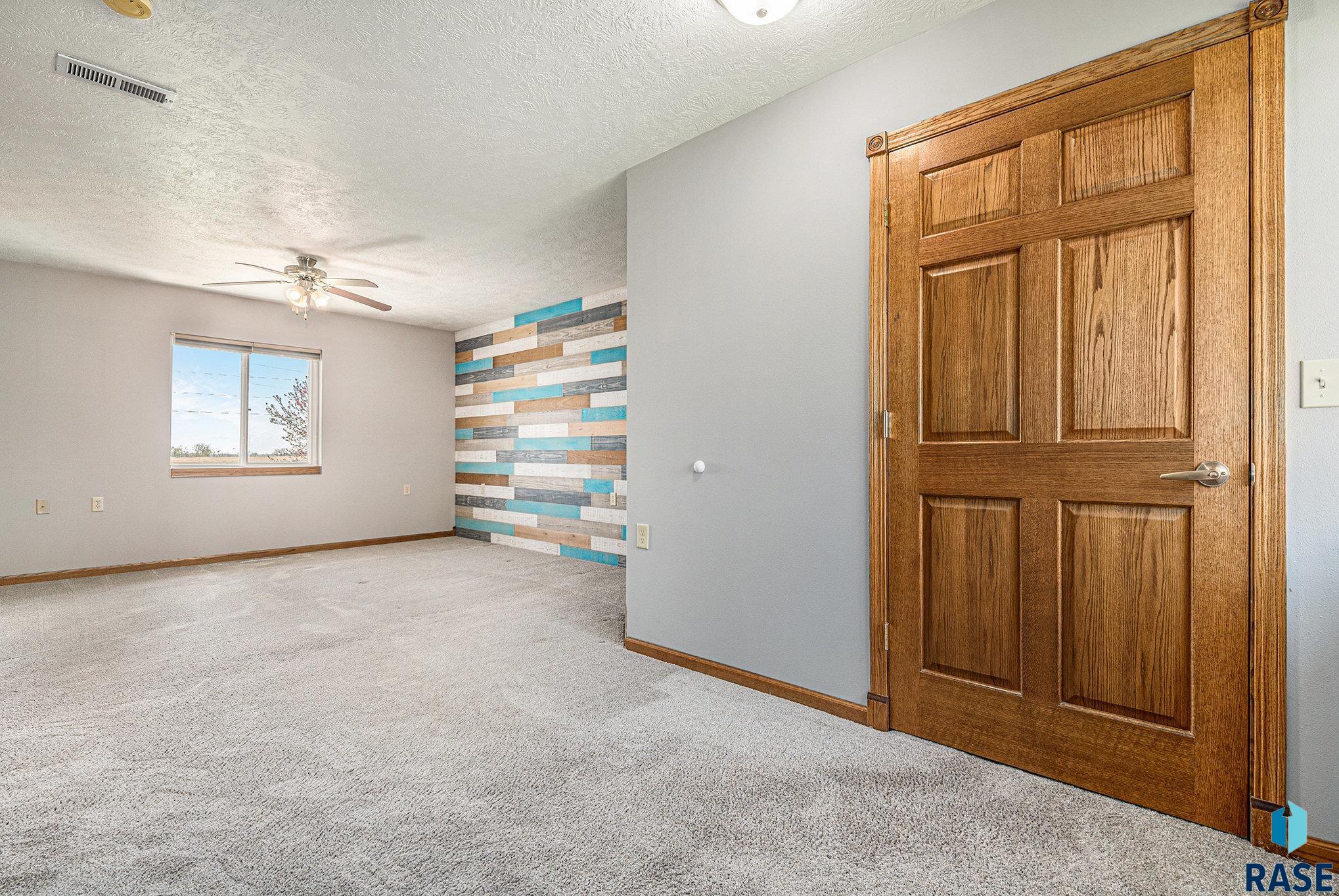 46788 278th St Street, Lennox, South Dakota image 13