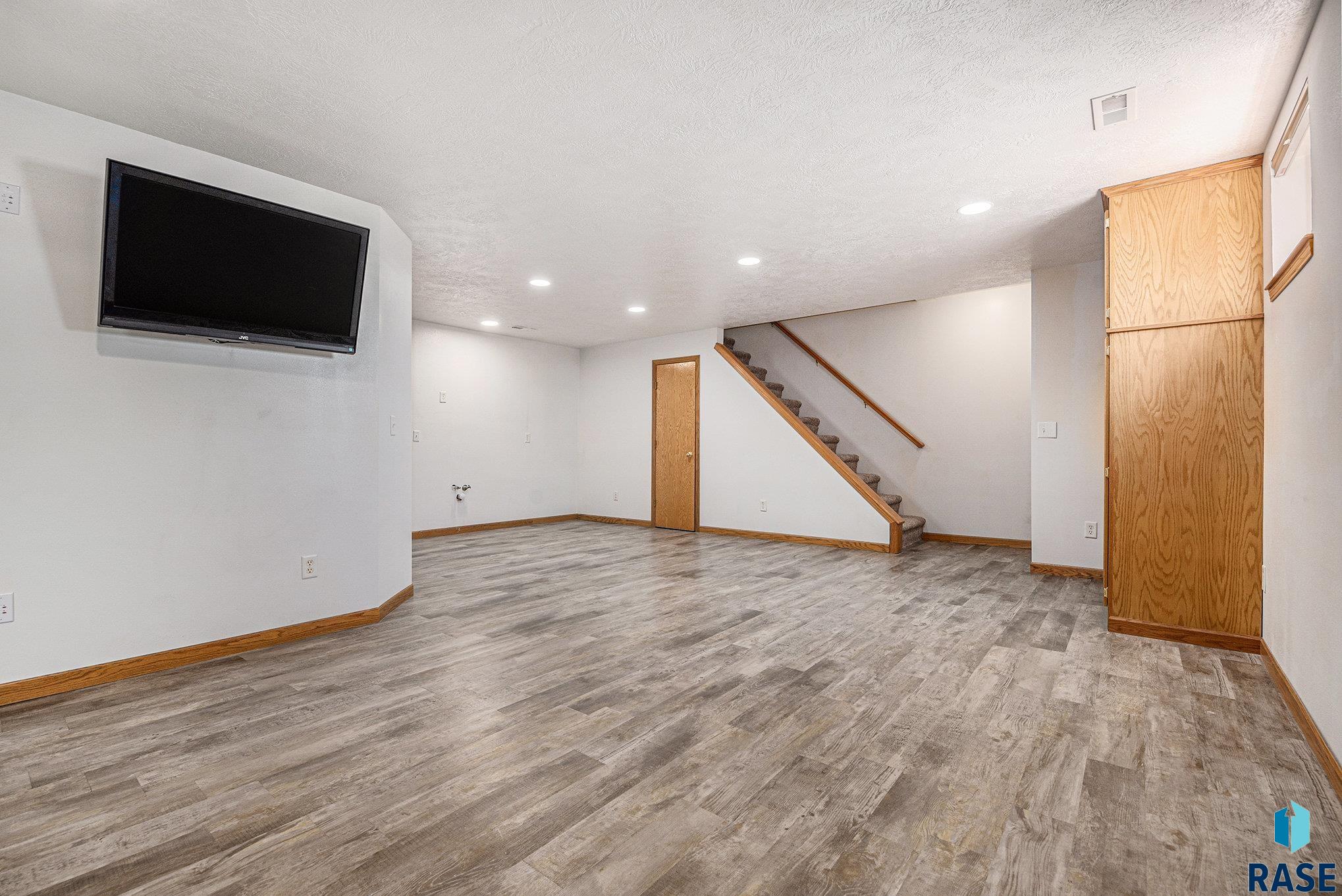 46788 278th St Street, Lennox, South Dakota image 20