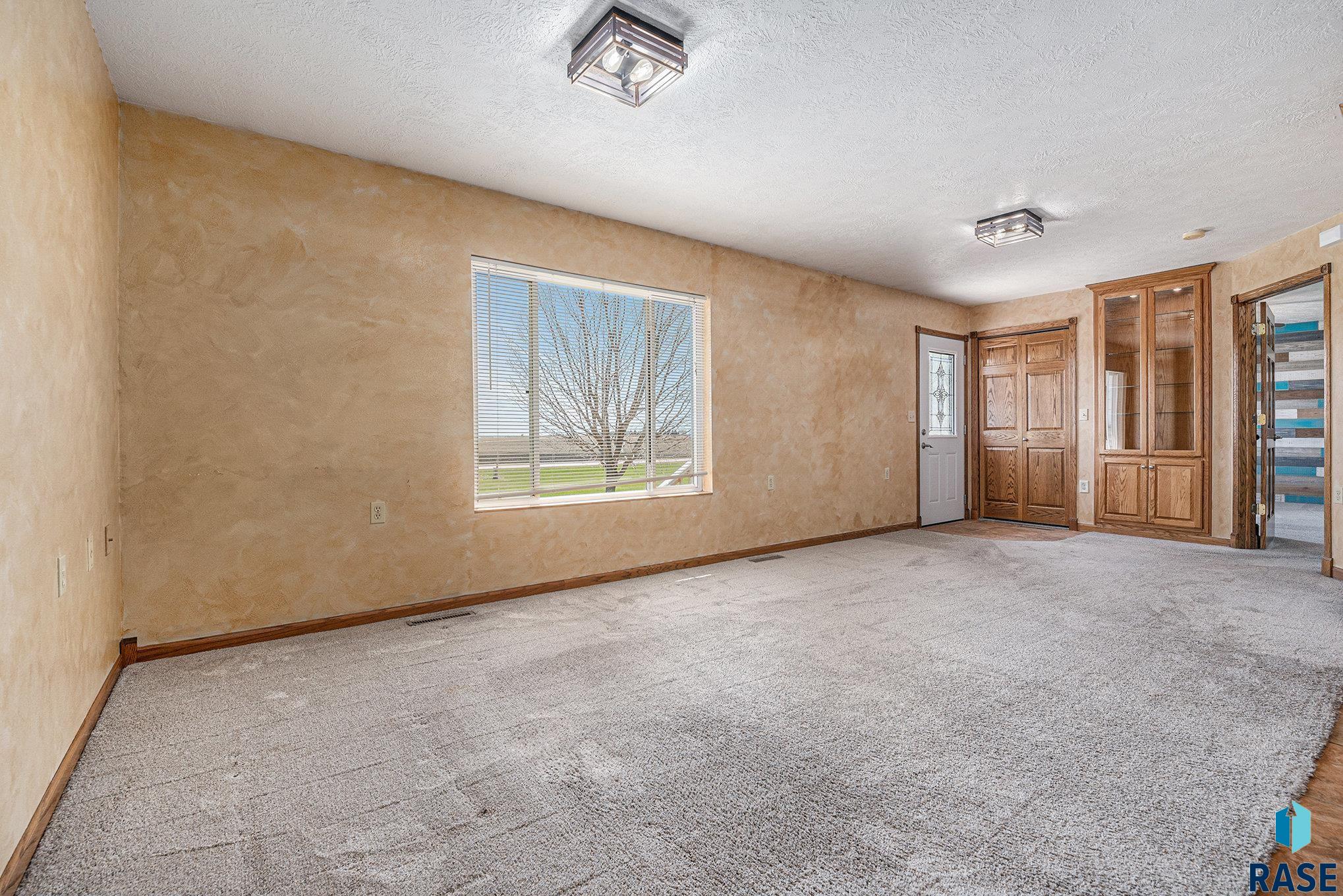46788 278th St Street, Lennox, South Dakota image 5