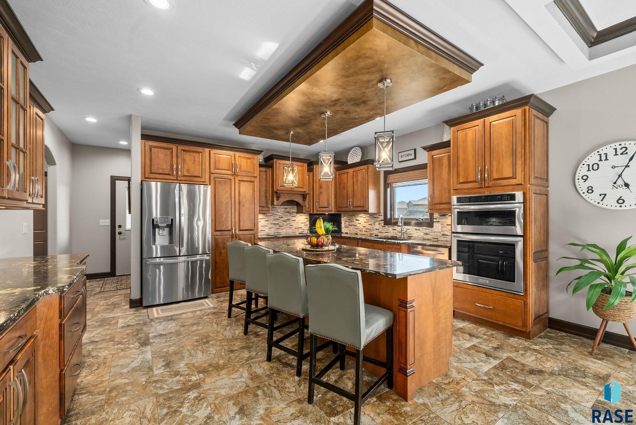 Sioux Falls, South Dakota 57106, United States, 7 Bedrooms Bedrooms, ,4 BathroomsBathrooms,Residential,Active,135698