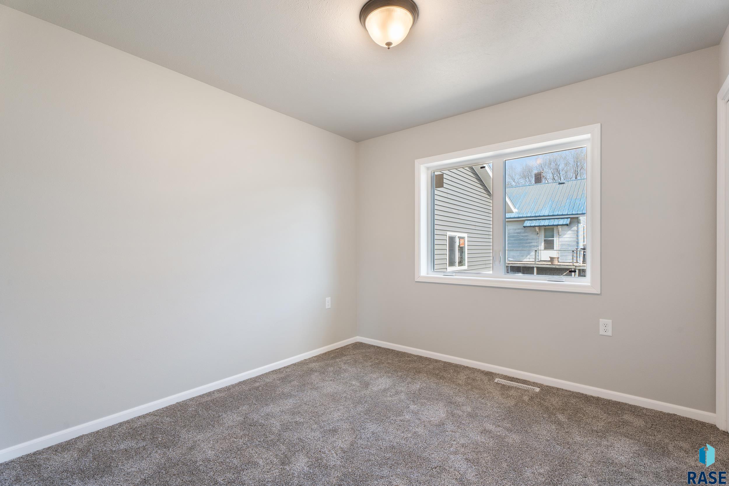 205 Broad St Street, Alcester, New Jersey image 12