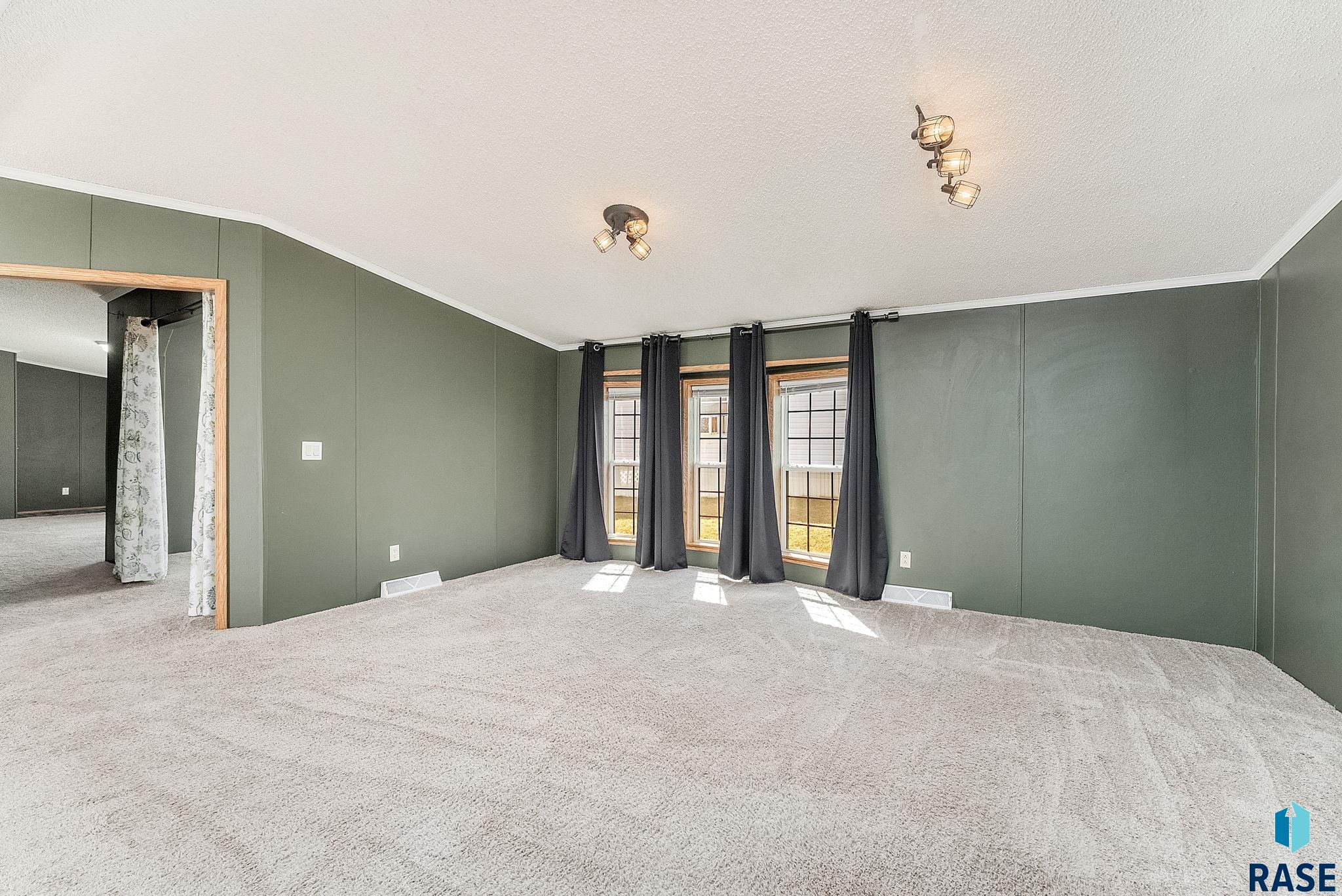 3105 N Fiero Pl Place, Sioux Falls, New Jersey image 3