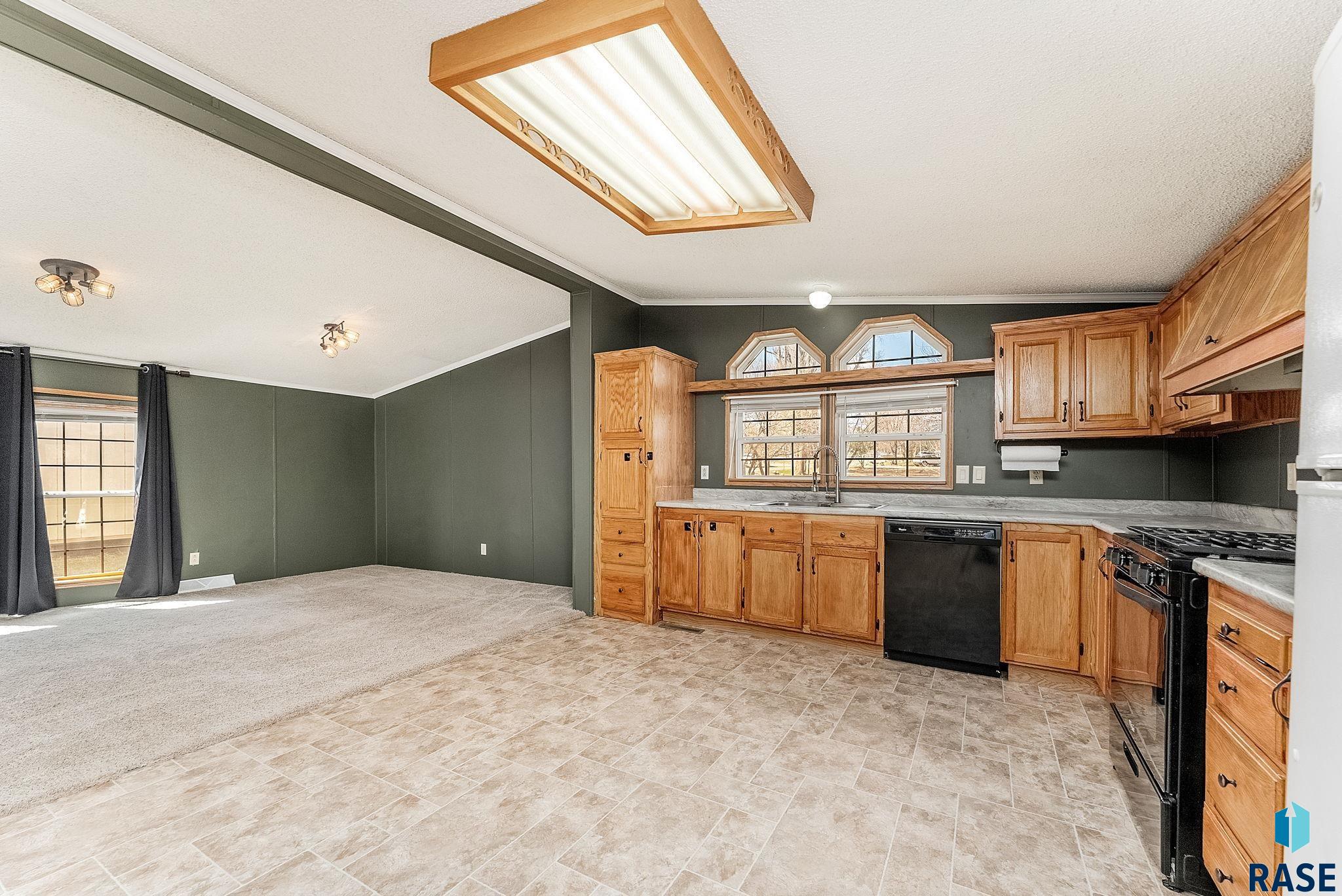 3105 N Fiero Pl Place, Sioux Falls, New Jersey image 2